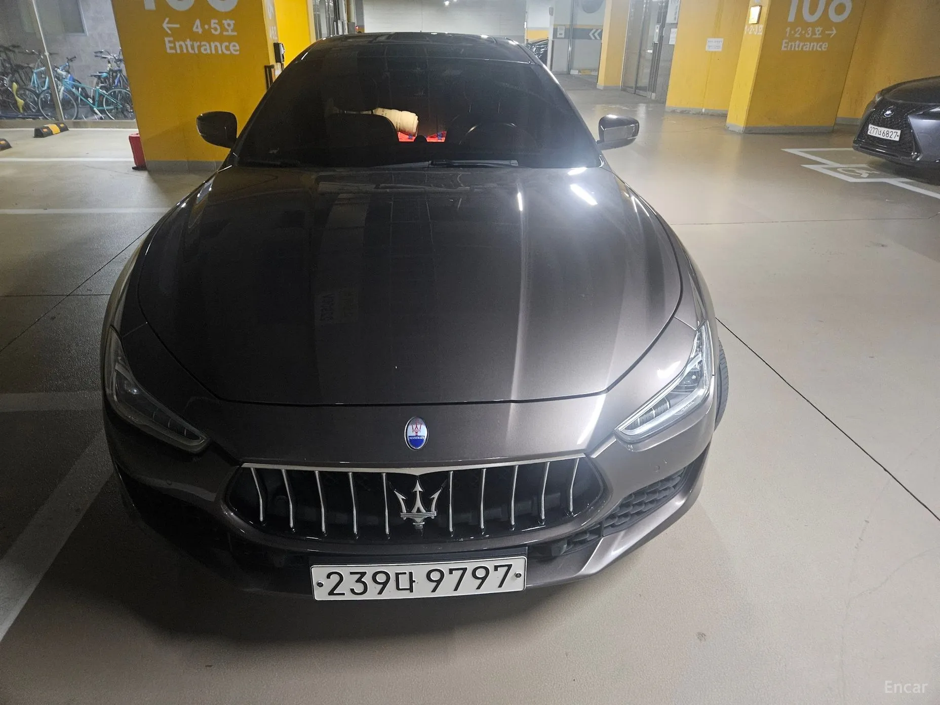 Maserati Ghibli превью 4