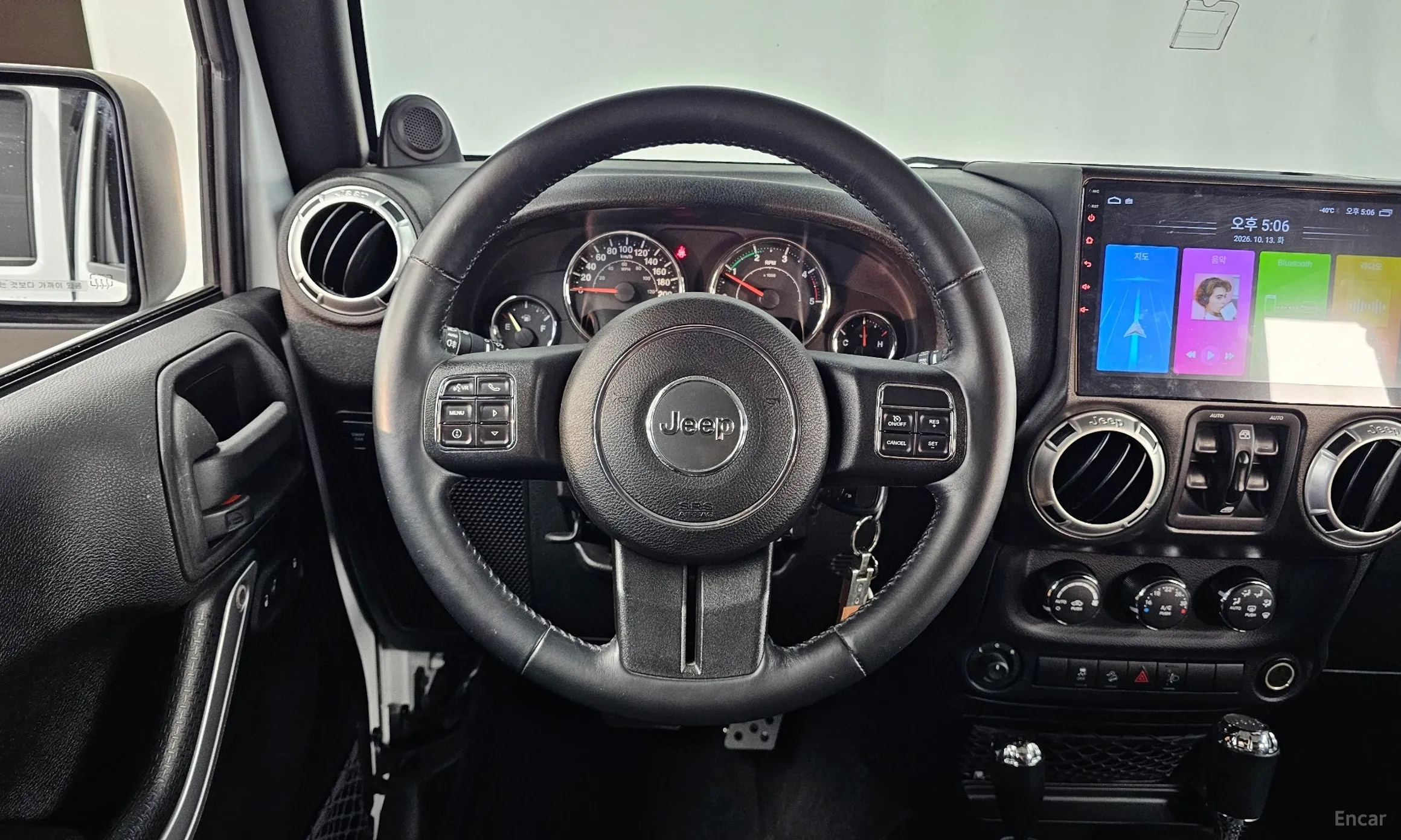 Jeep Wrangler (JK) превью 13