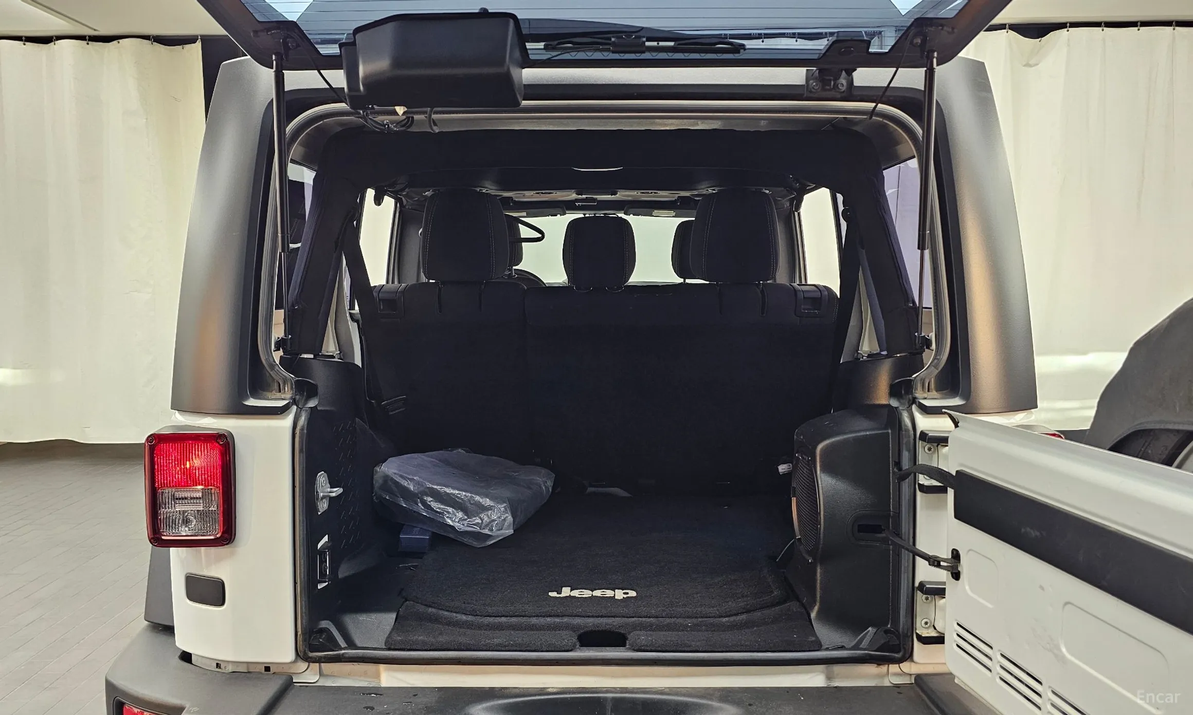 Jeep Wrangler (JK) превью 20