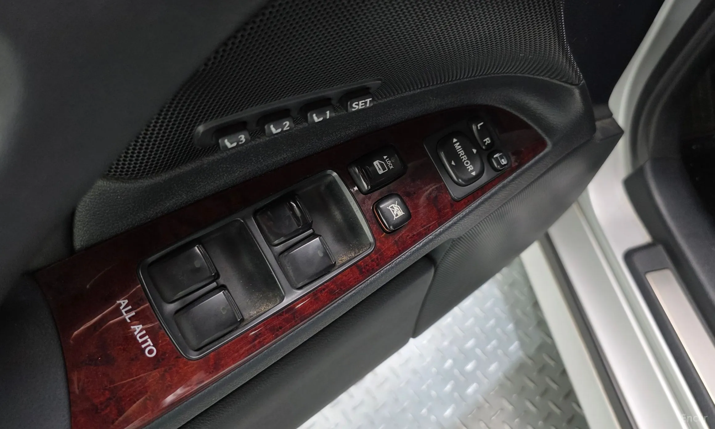 Lexus IS250 превью 13