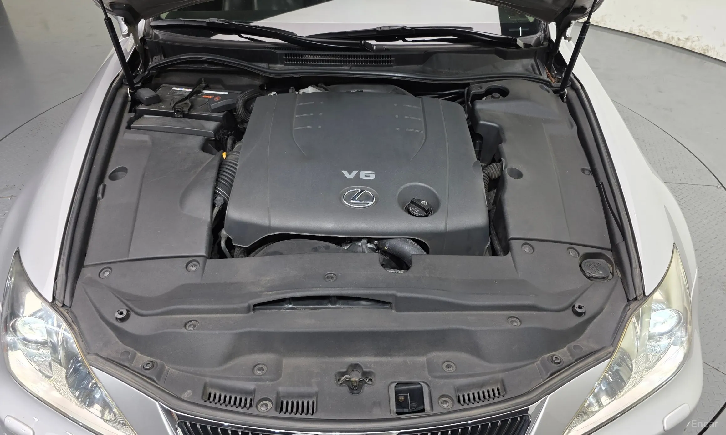 Lexus IS250 превью 6