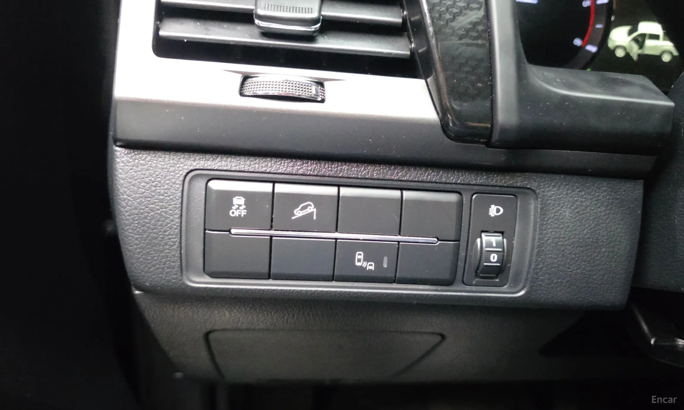 KG Mobility (SsangYong) Rexton Sports превью 18