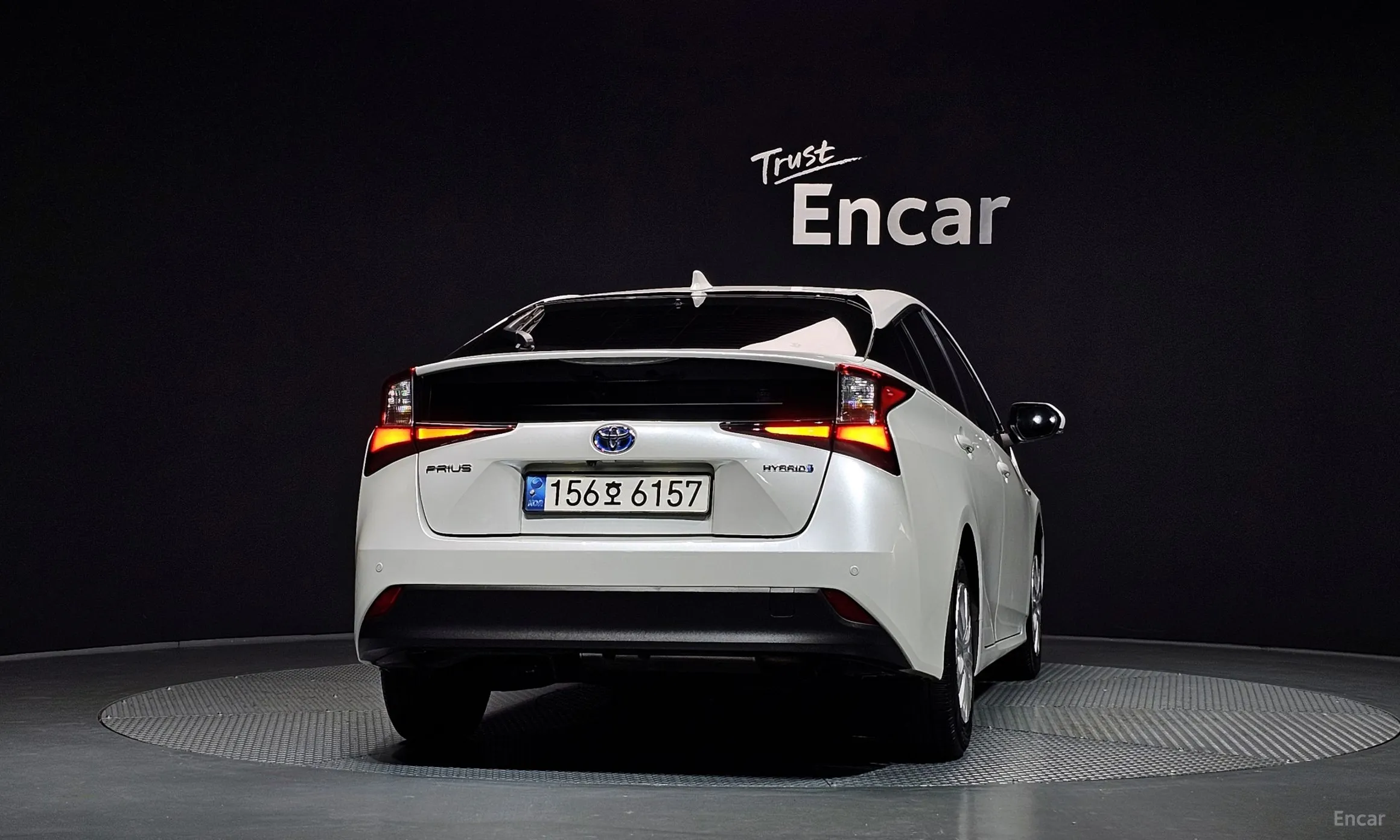 Toyota Prius 4th Generation превью 4