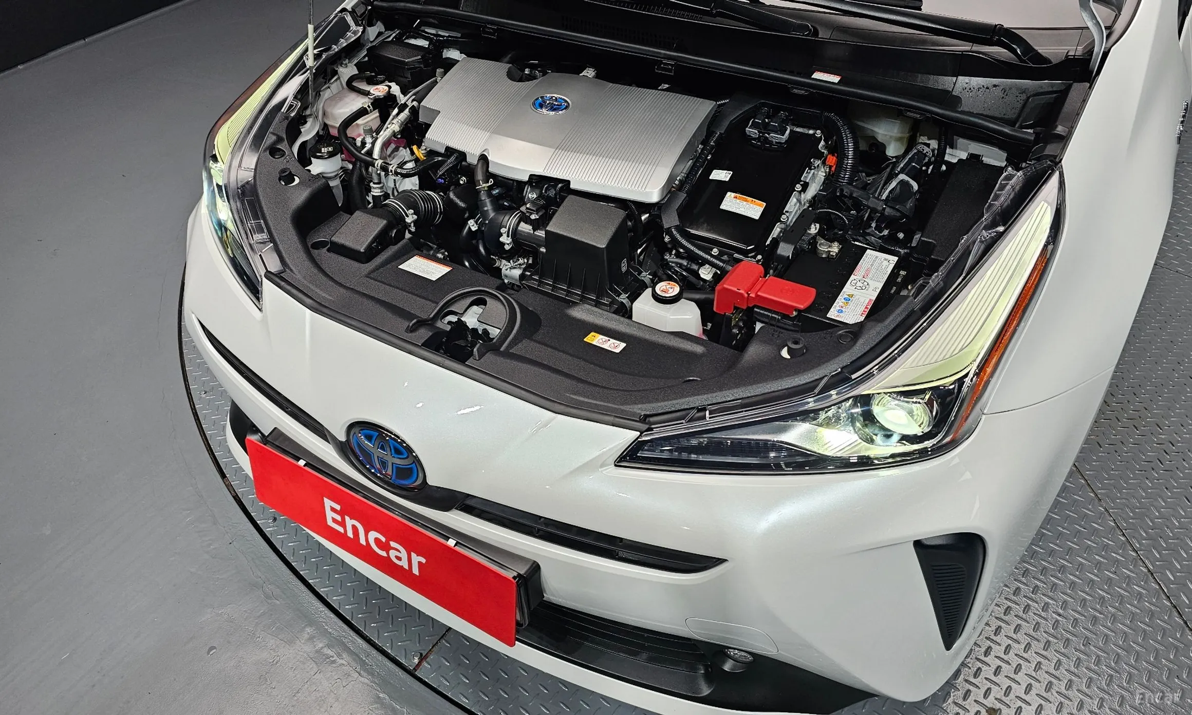 Toyota Prius 4th Generation превью 6