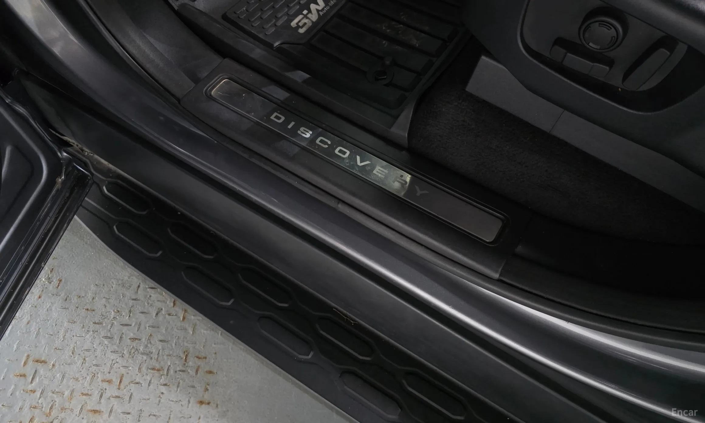 Land Rover Discovery 5 превью 19