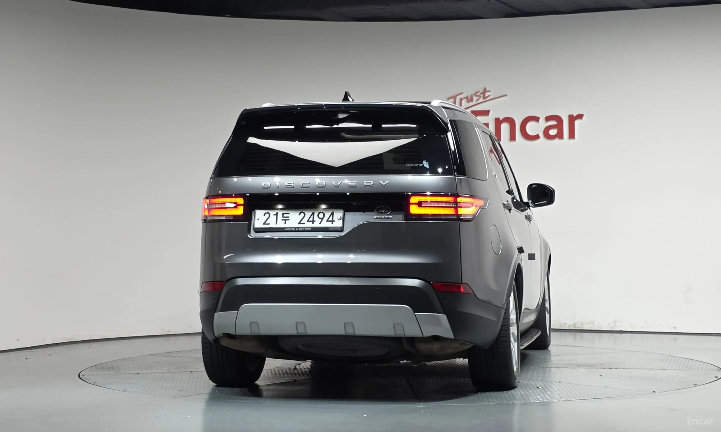 Land Rover Discovery 5 превью 4