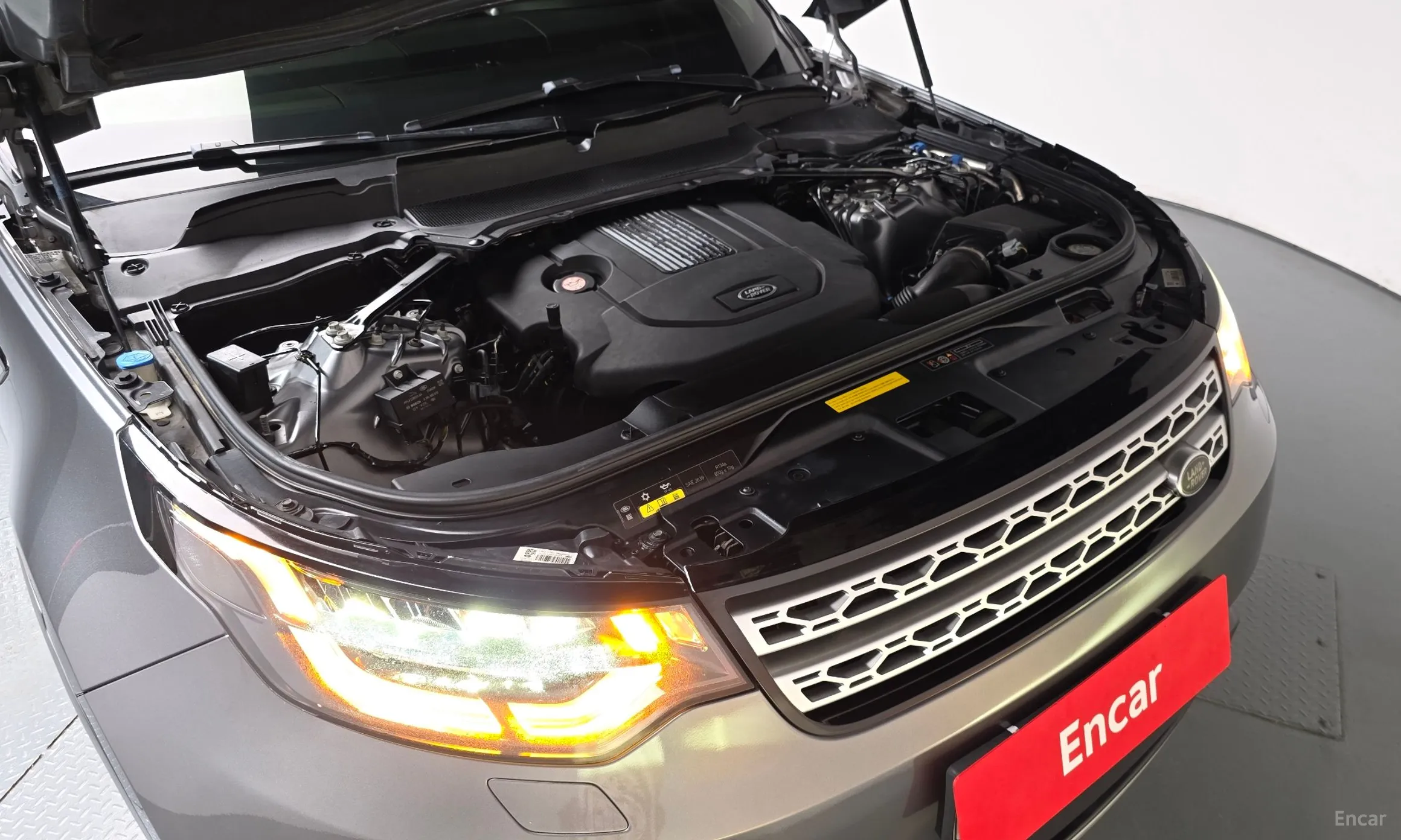 Land Rover Discovery 5 превью 6