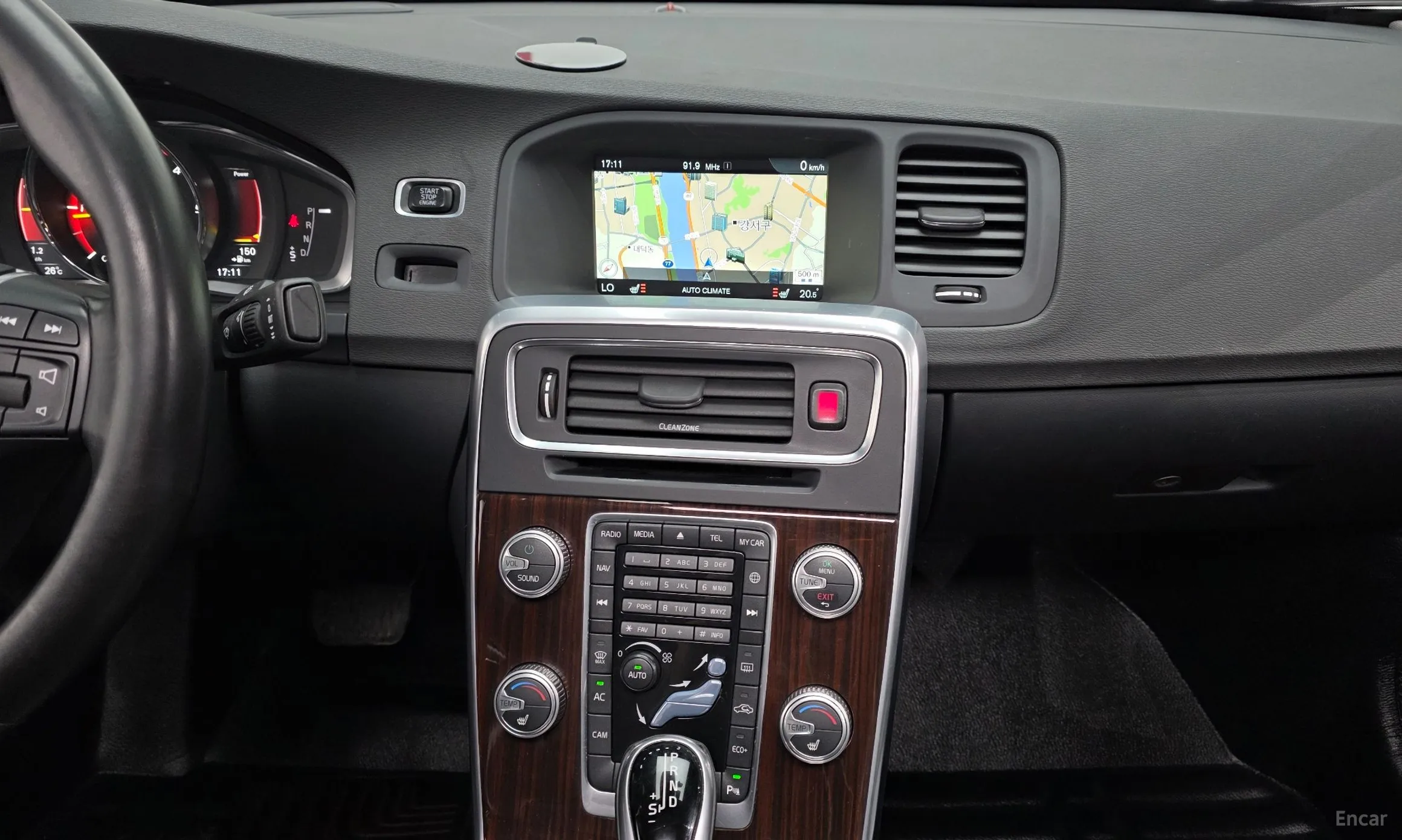 Volvo S60 превью 14