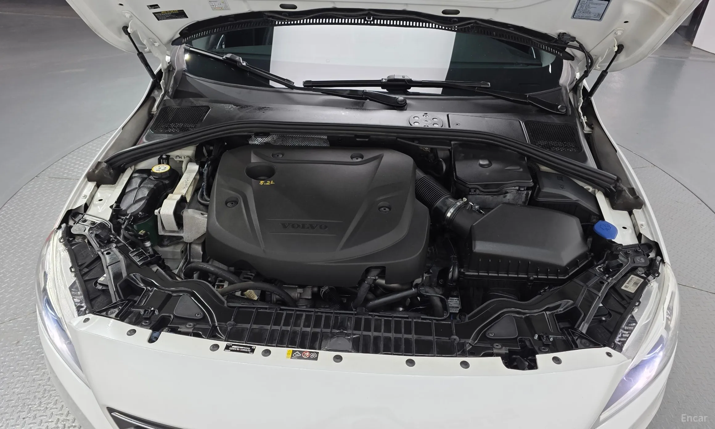 Volvo S60 превью 6