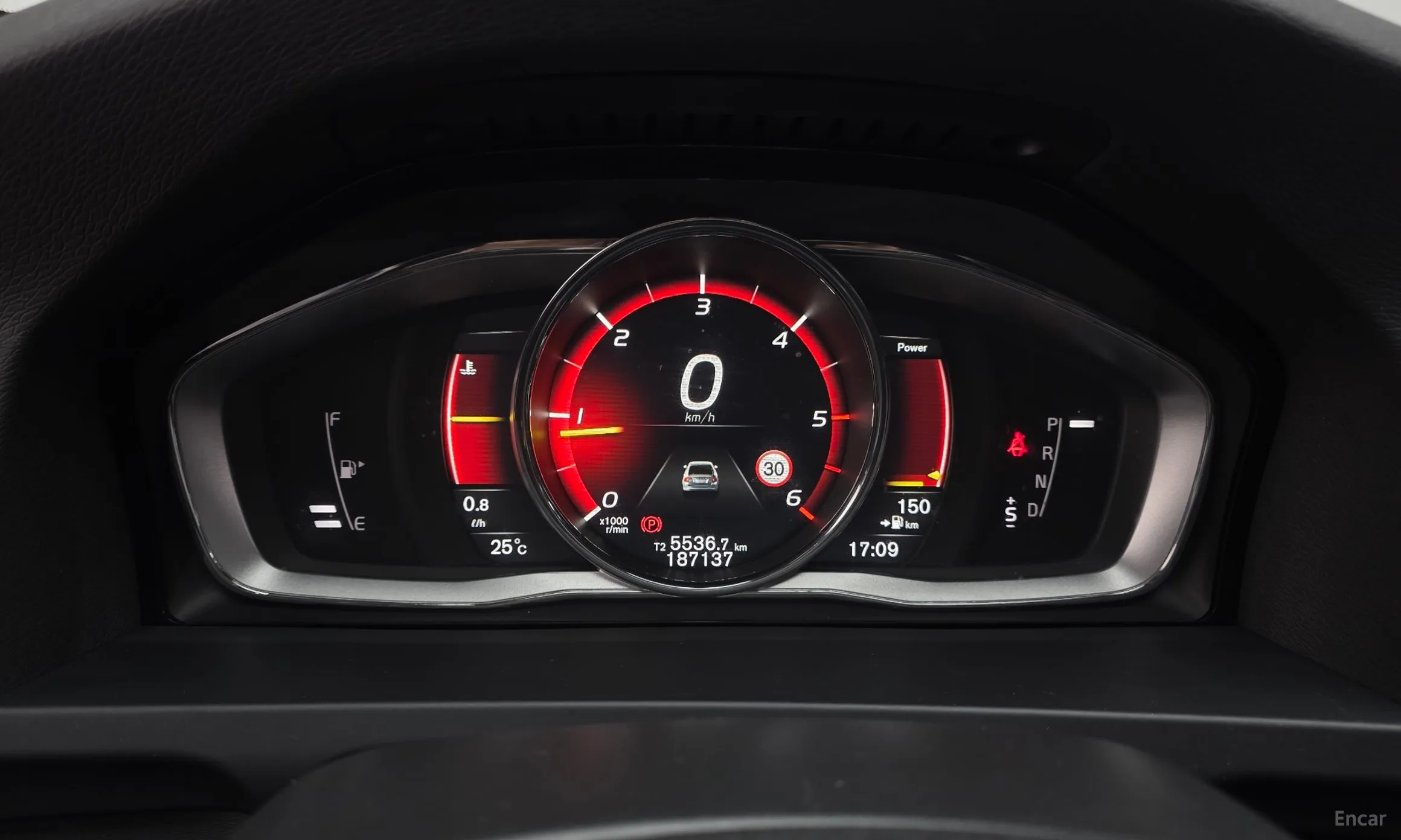 Volvo S60 превью 8