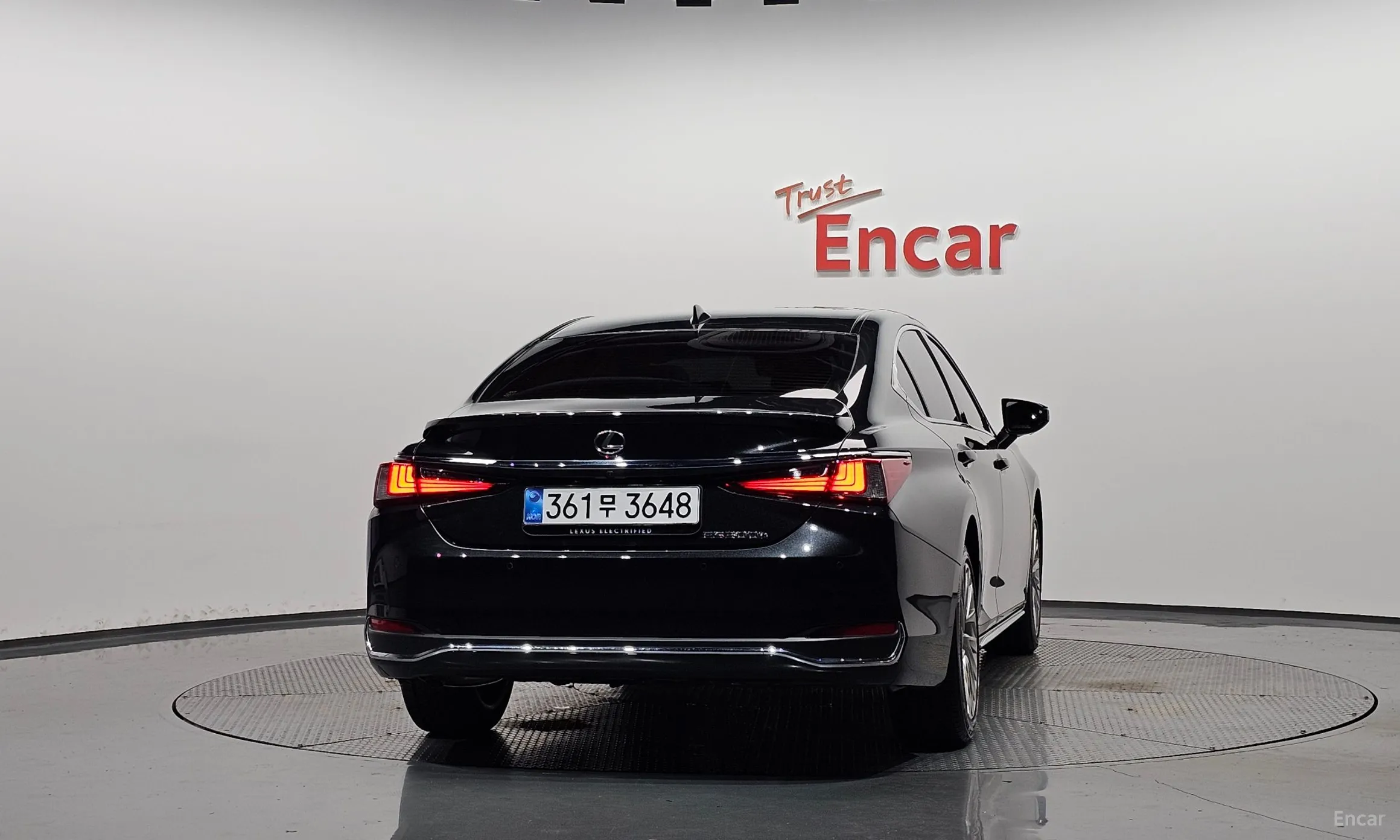 Lexus ES300h 7th Generation превью 4