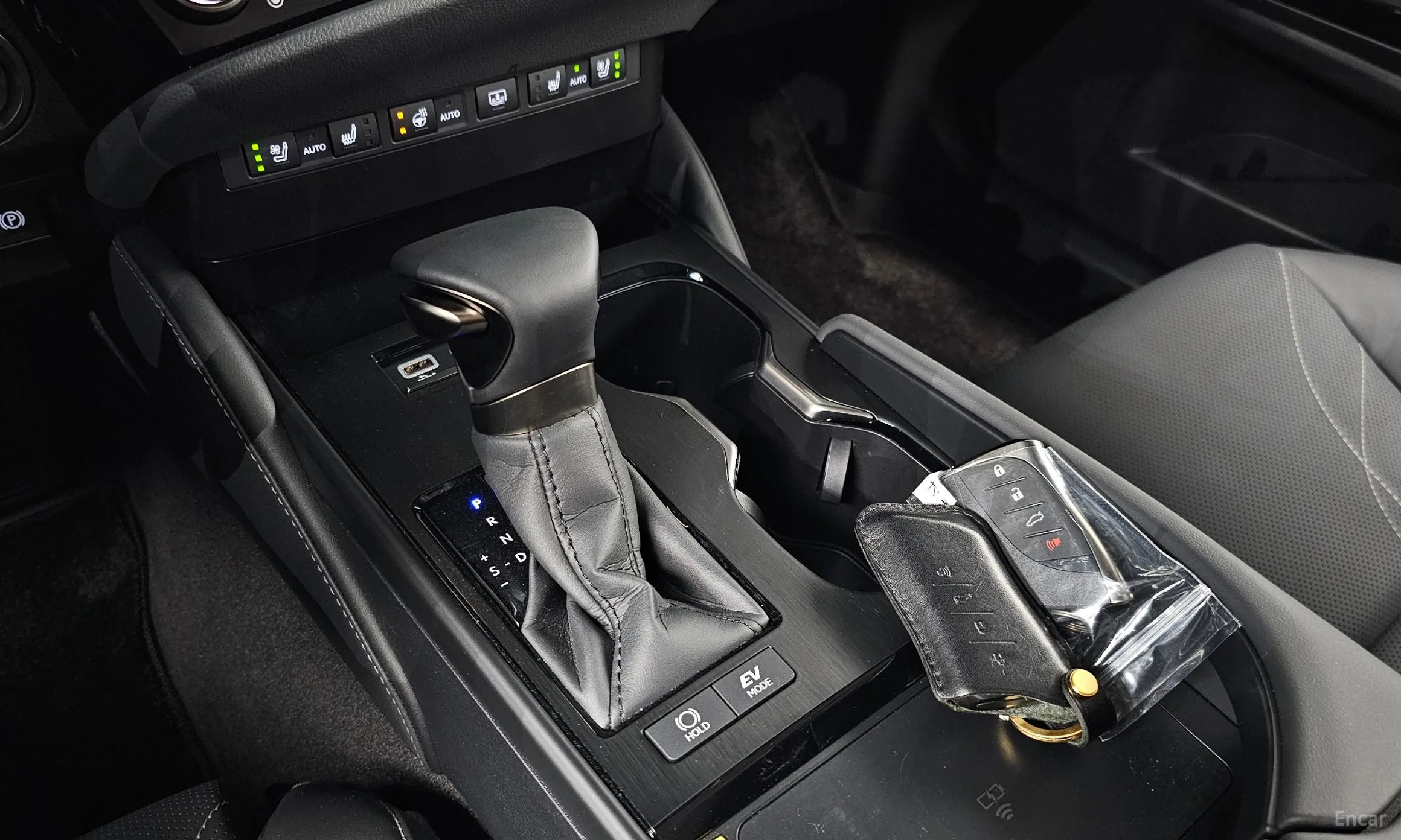 Lexus ES300h 7th Generation превью 9