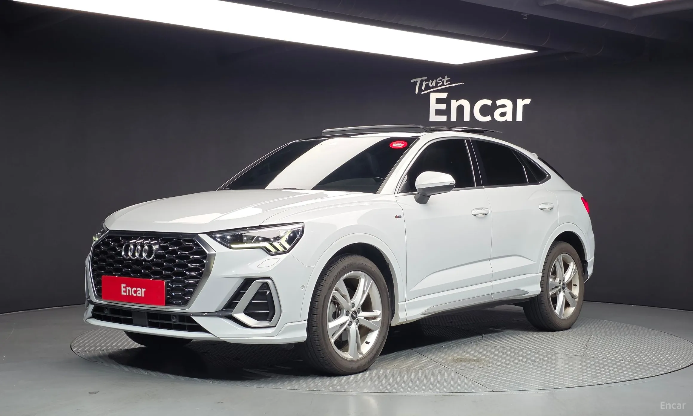 Audi Q3 (F3)