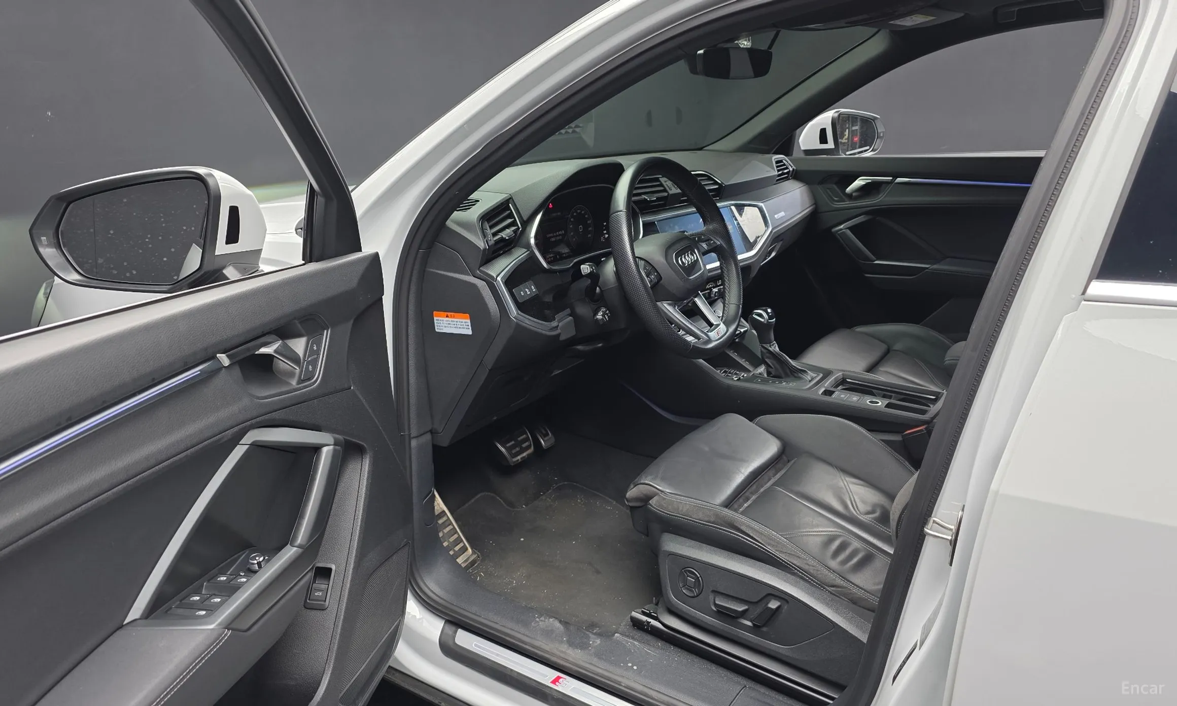Audi Q3 (F3) превью 10