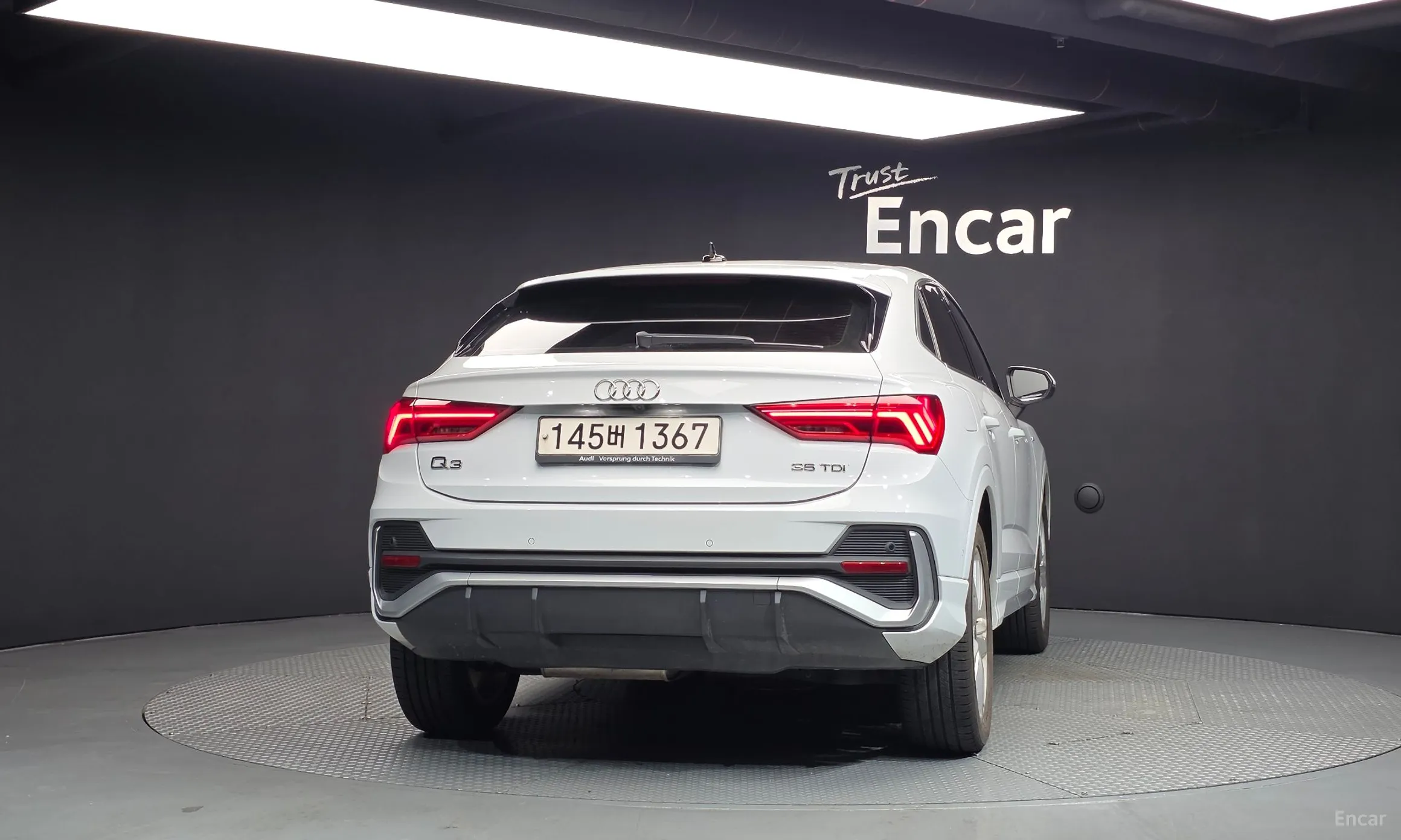 Audi Q3 (F3) превью 4