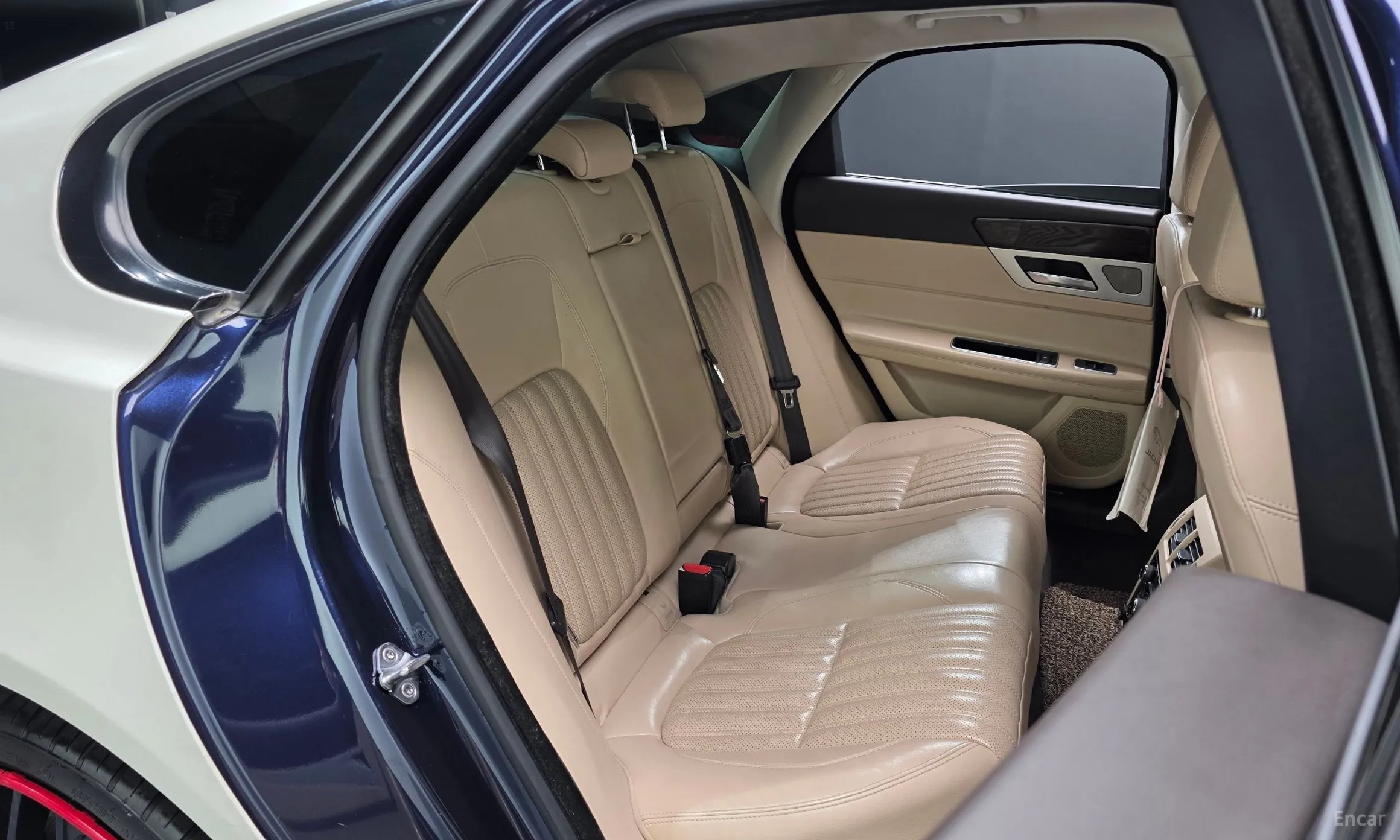 Jaguar XF (x260) превью 11