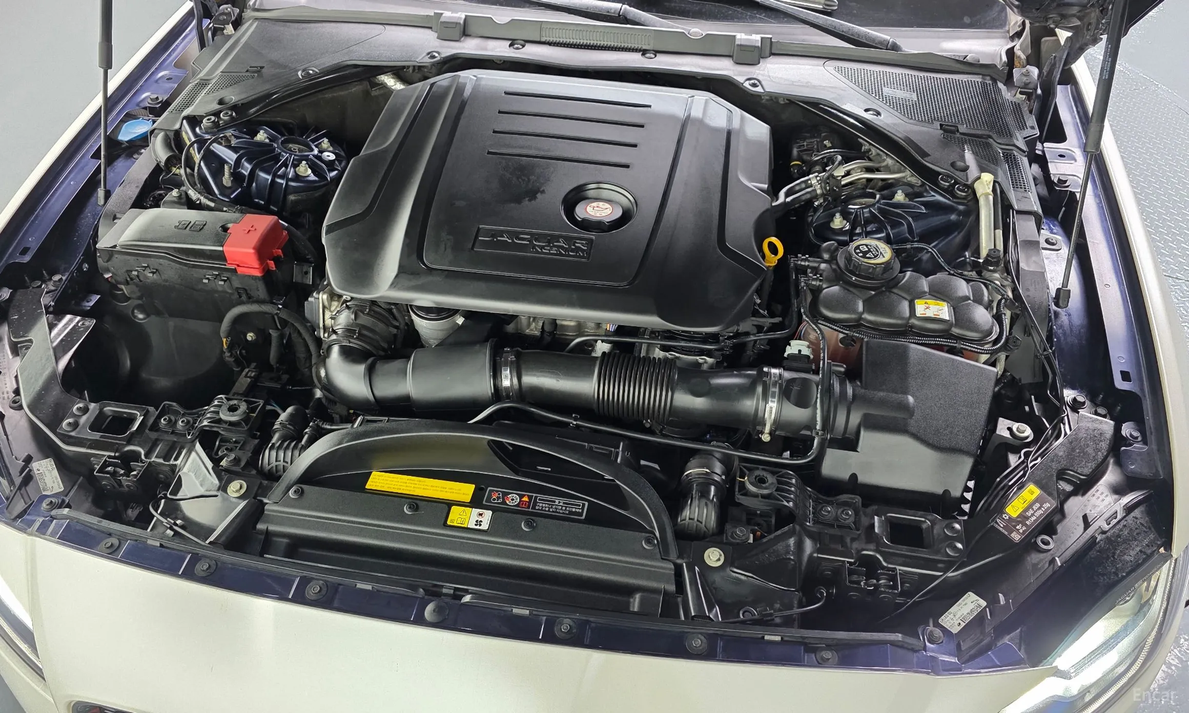Jaguar XF (x260) превью 6