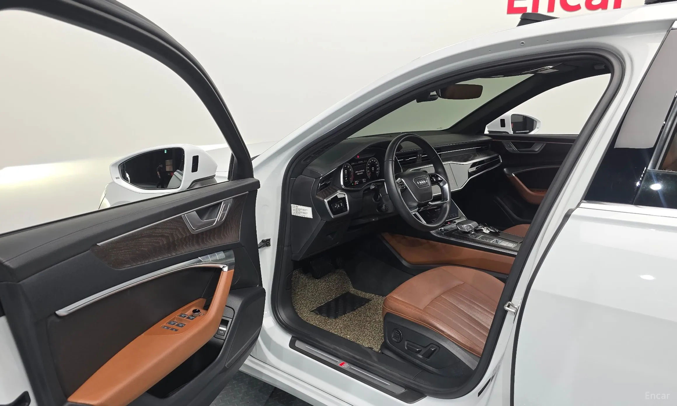 Audi A6 (C8) превью 10