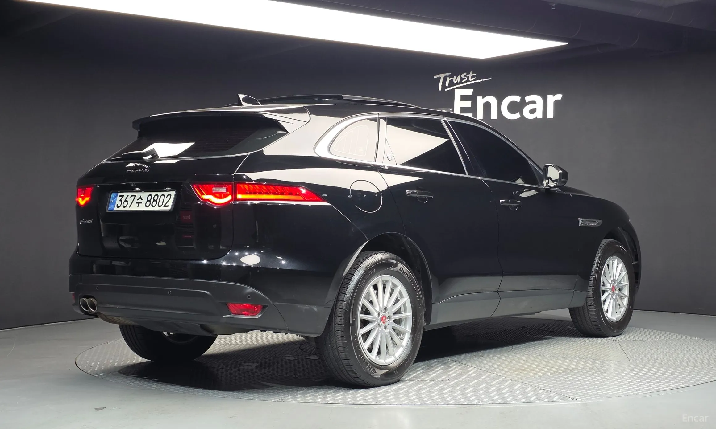 Jaguar F-PACE превью 2