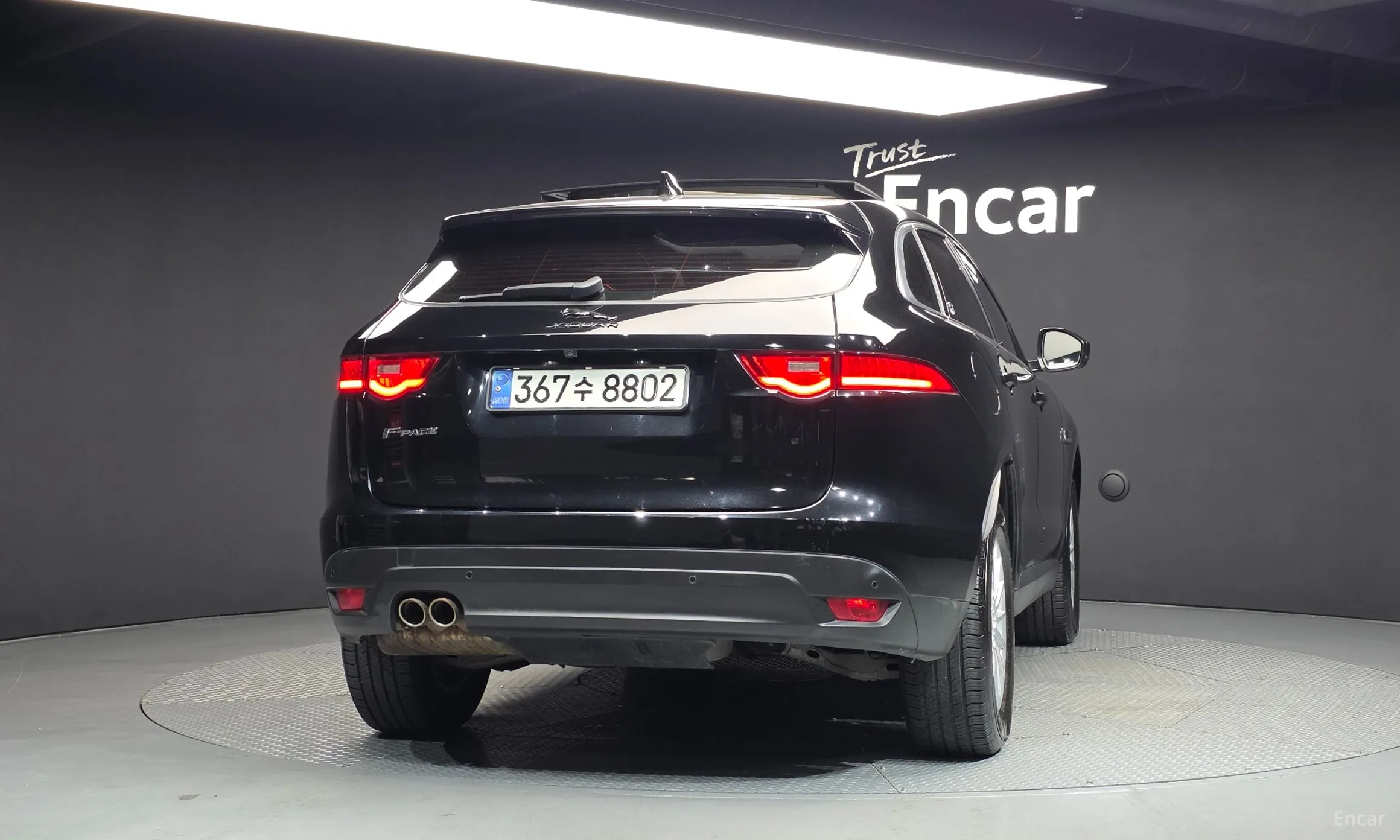 Jaguar F-PACE превью 4
