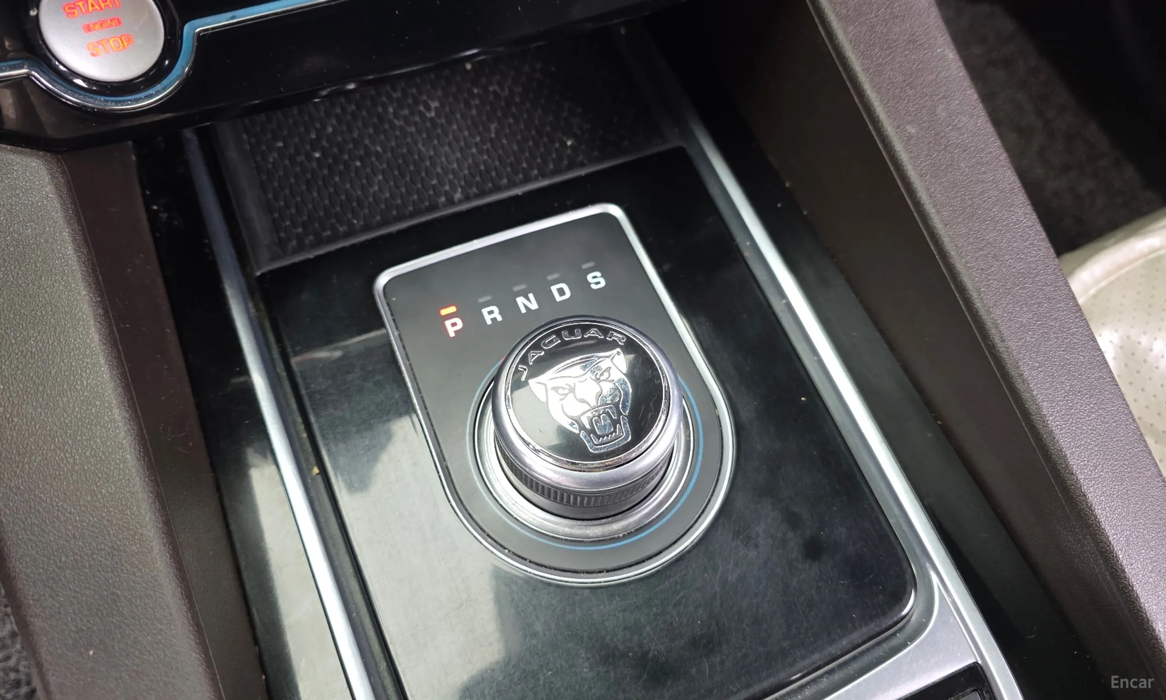 Jaguar F-PACE превью 9