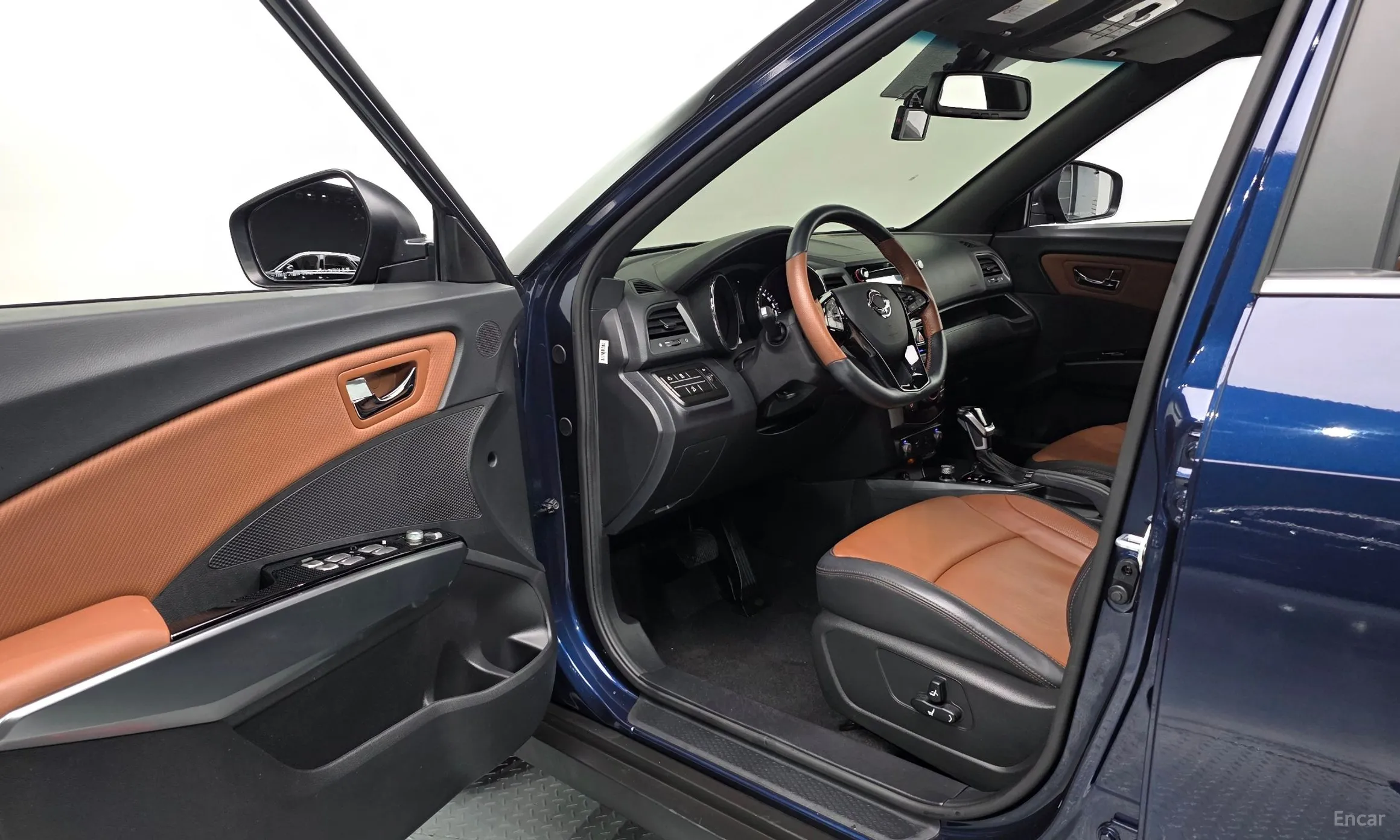 KG Mobility (SsangYong) Tivoli Armor превью 10