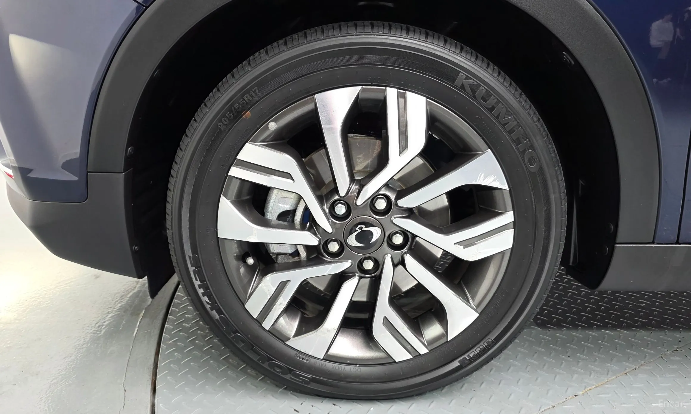 KG Mobility (SsangYong) Tivoli Armor превью 5