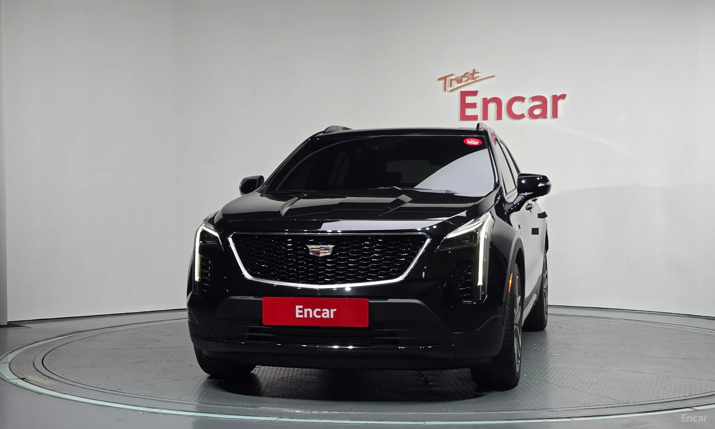 Cadillac XT4 превью 3