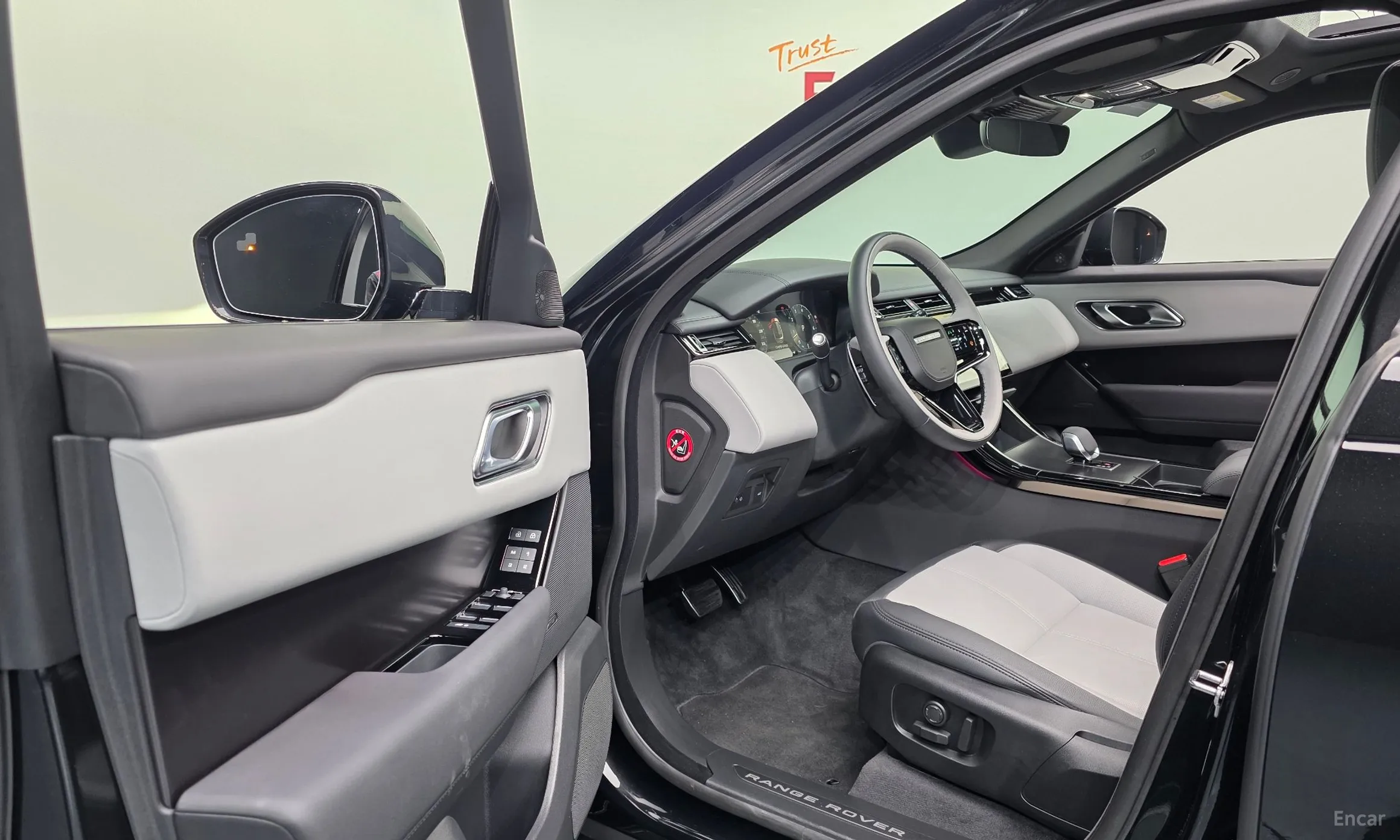 Land Rover Range Rover Bella превью 10