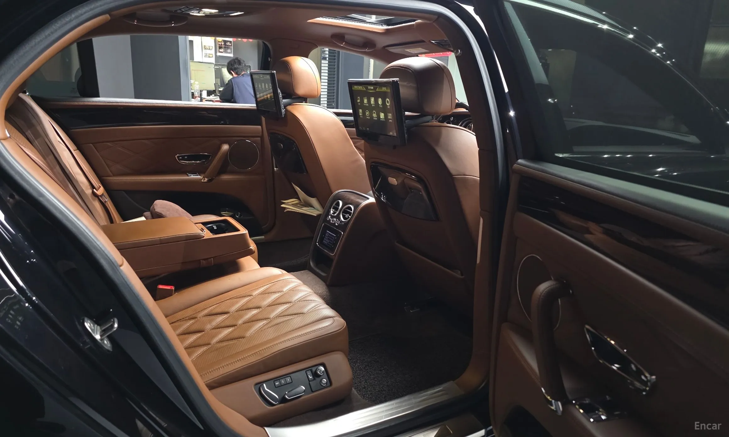 Bentley Flying Spur 2nd Generation превью 12