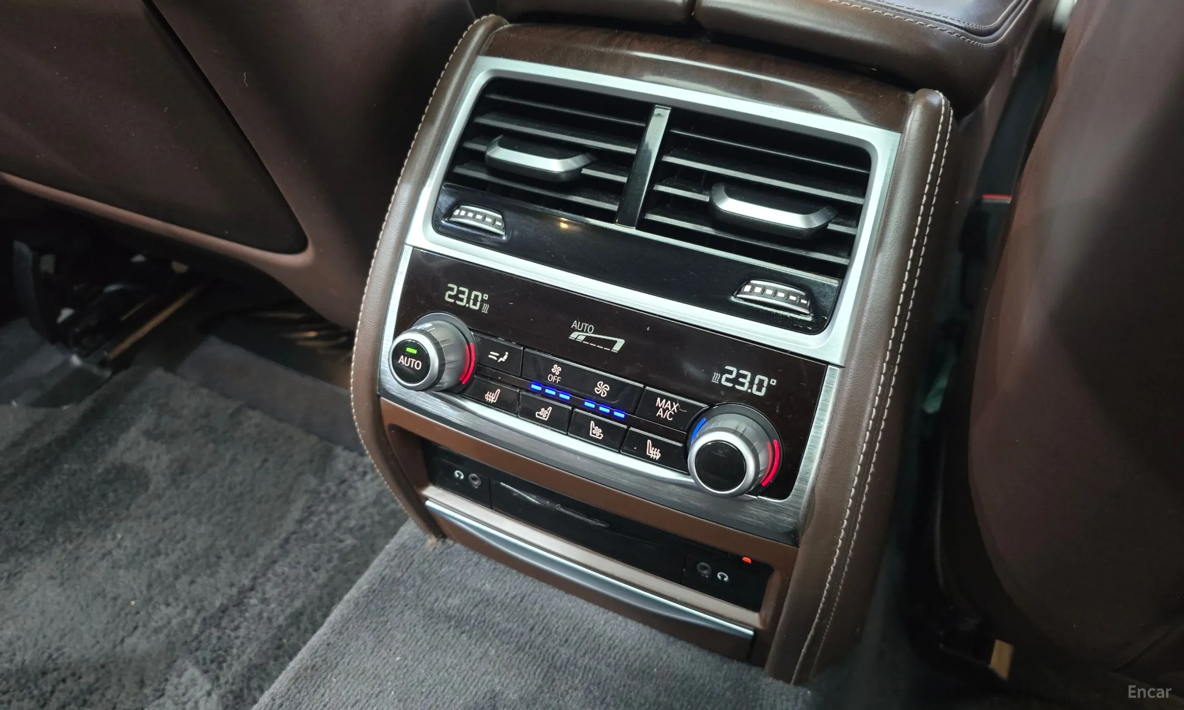 BMW 7 Series (G11) превью 18