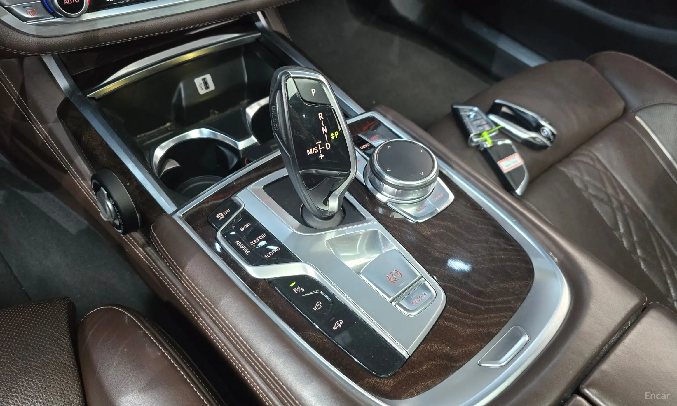 BMW 7 Series (G11) превью 9