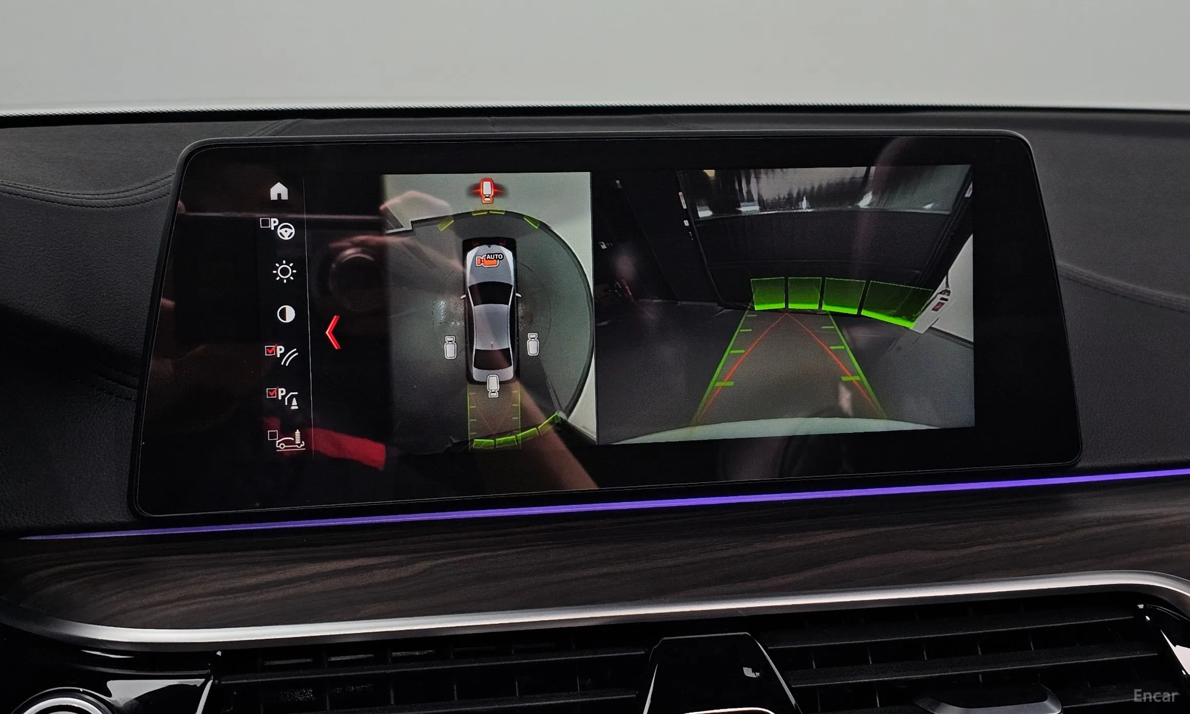 BMW 5 Series (G30) превью 19
