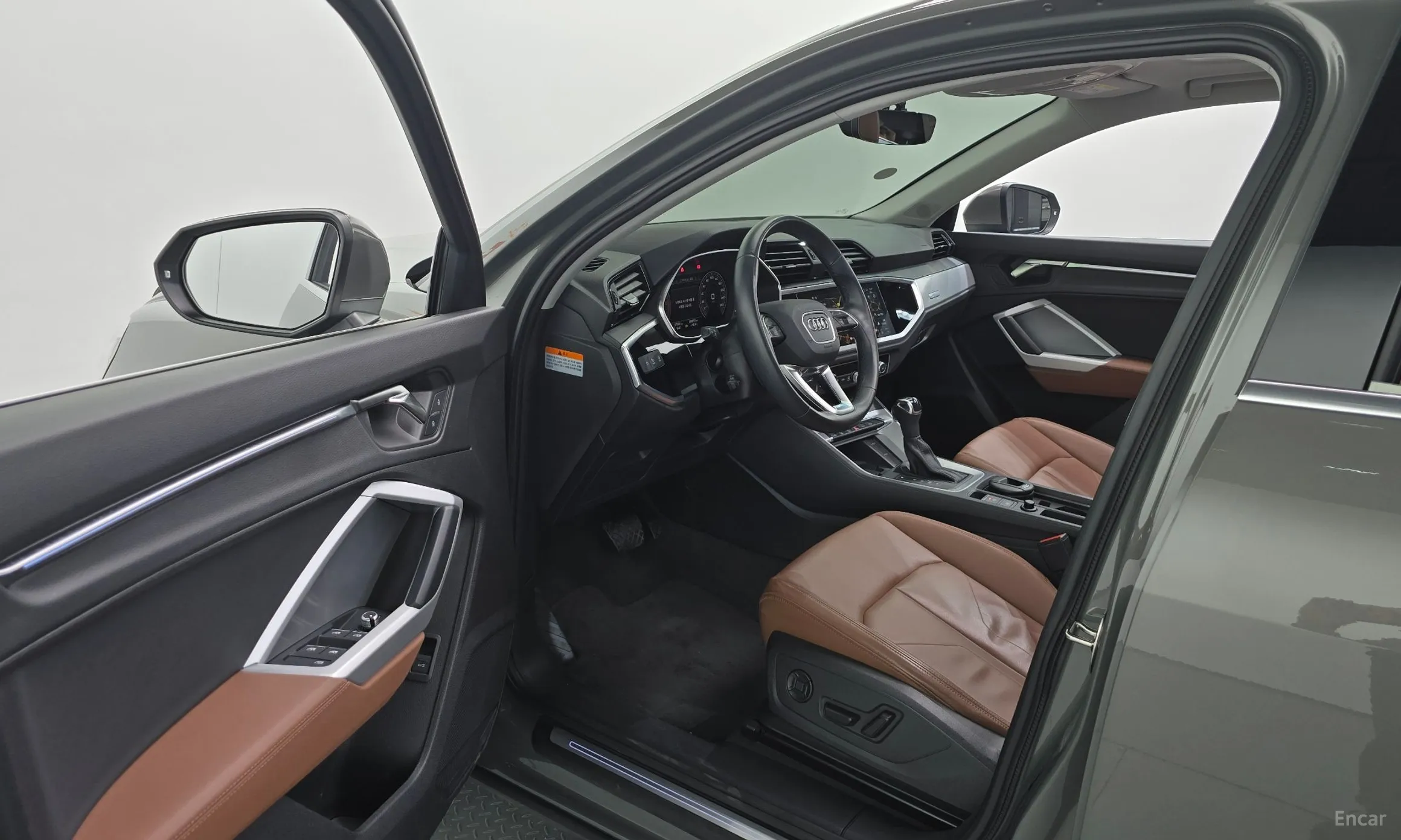 Audi Q3 (F3) превью 10