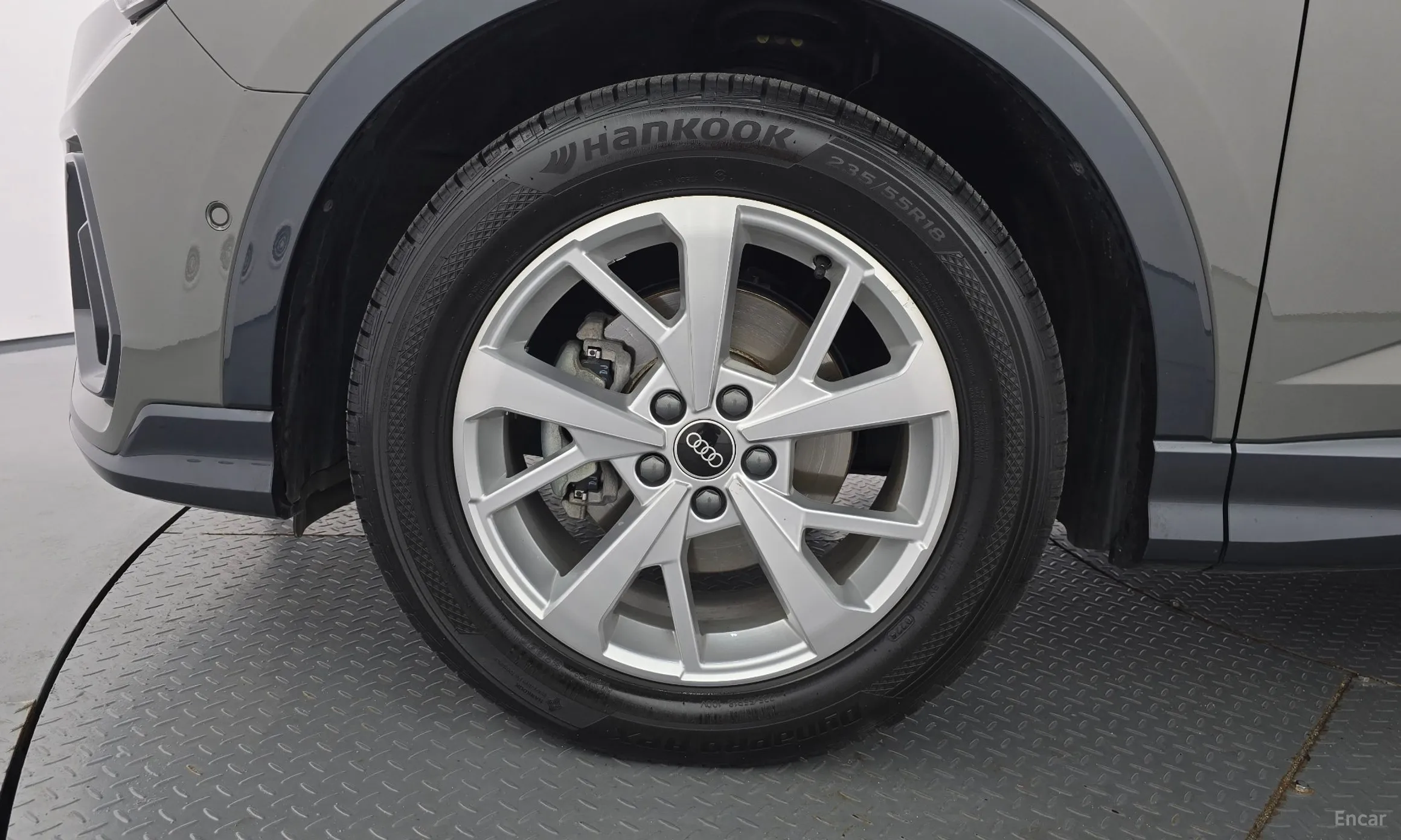 Audi Q3 (F3) превью 5