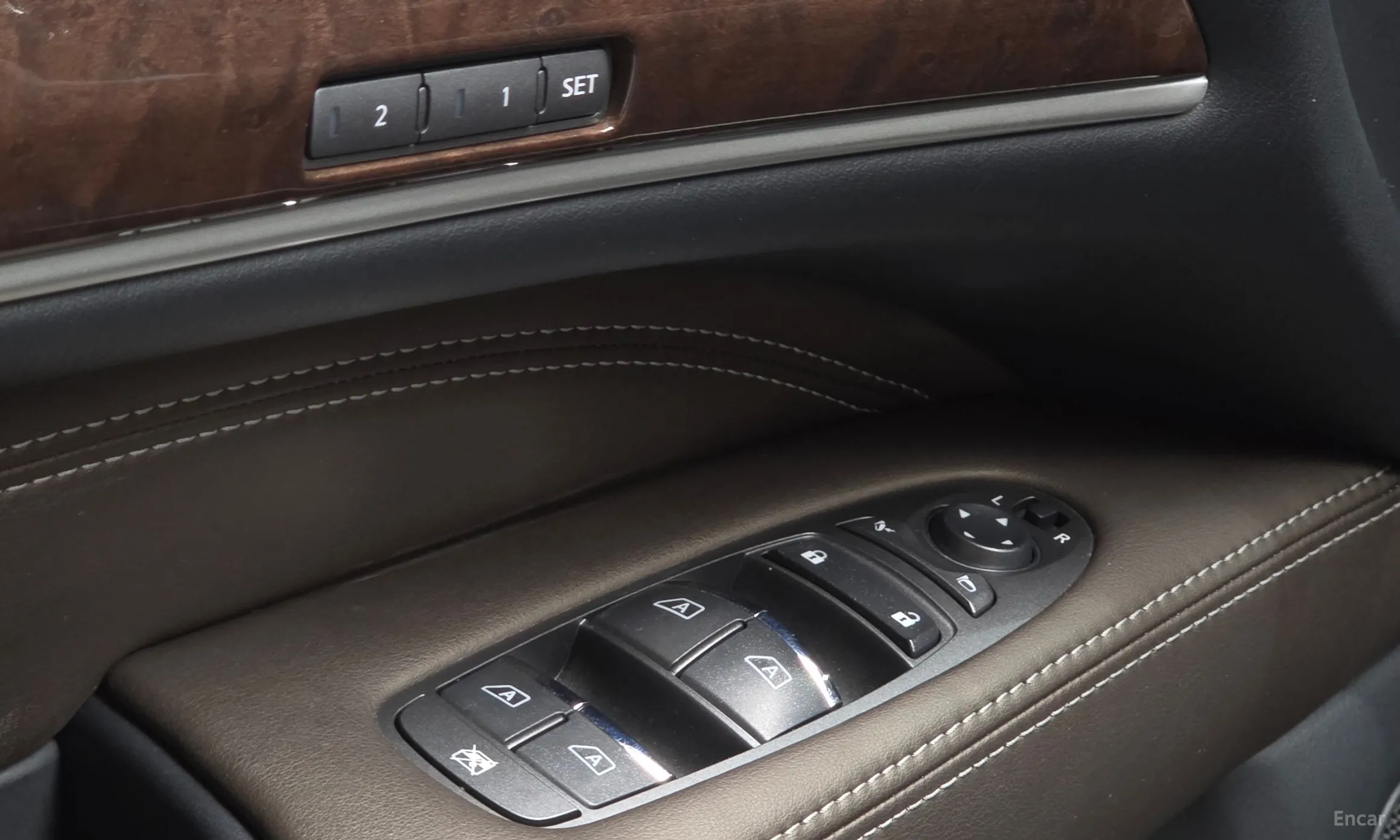 Infiniti QX60 превью 14