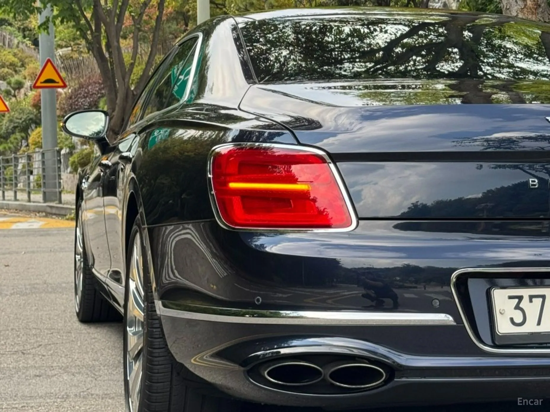 Bentley Flying Spur 3rd Generation превью 15
