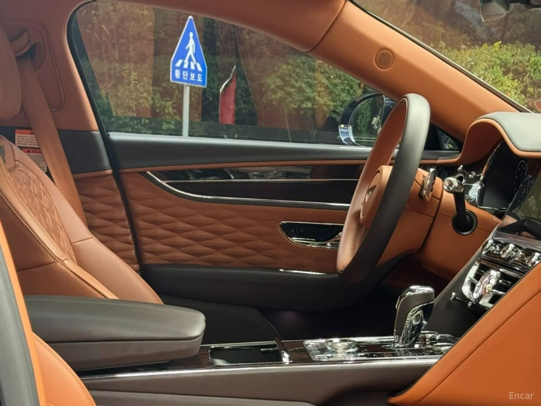 Bentley Flying Spur 3rd Generation превью 20