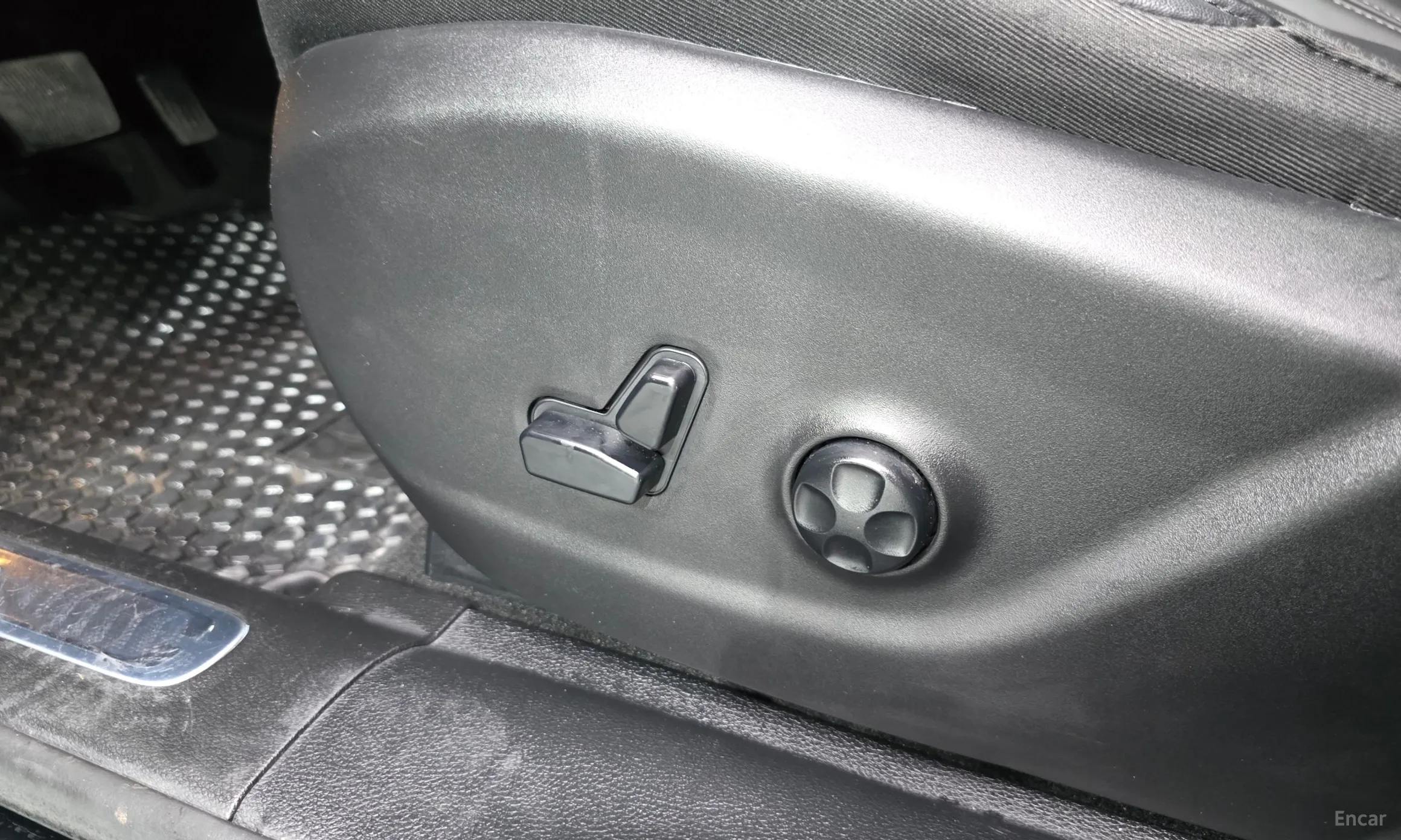 Jeep Cherokee (KL) превью 19