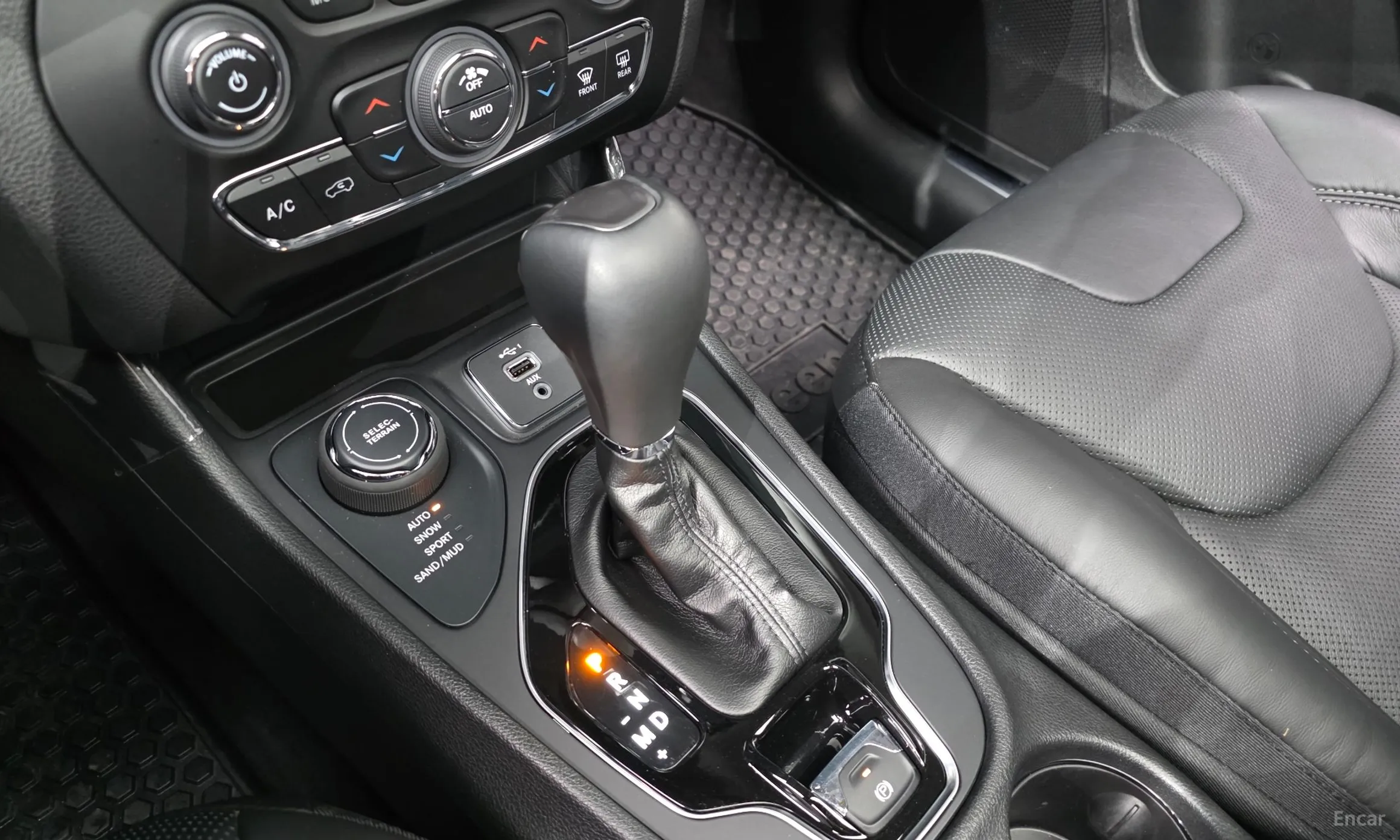Jeep Cherokee (KL) превью 9