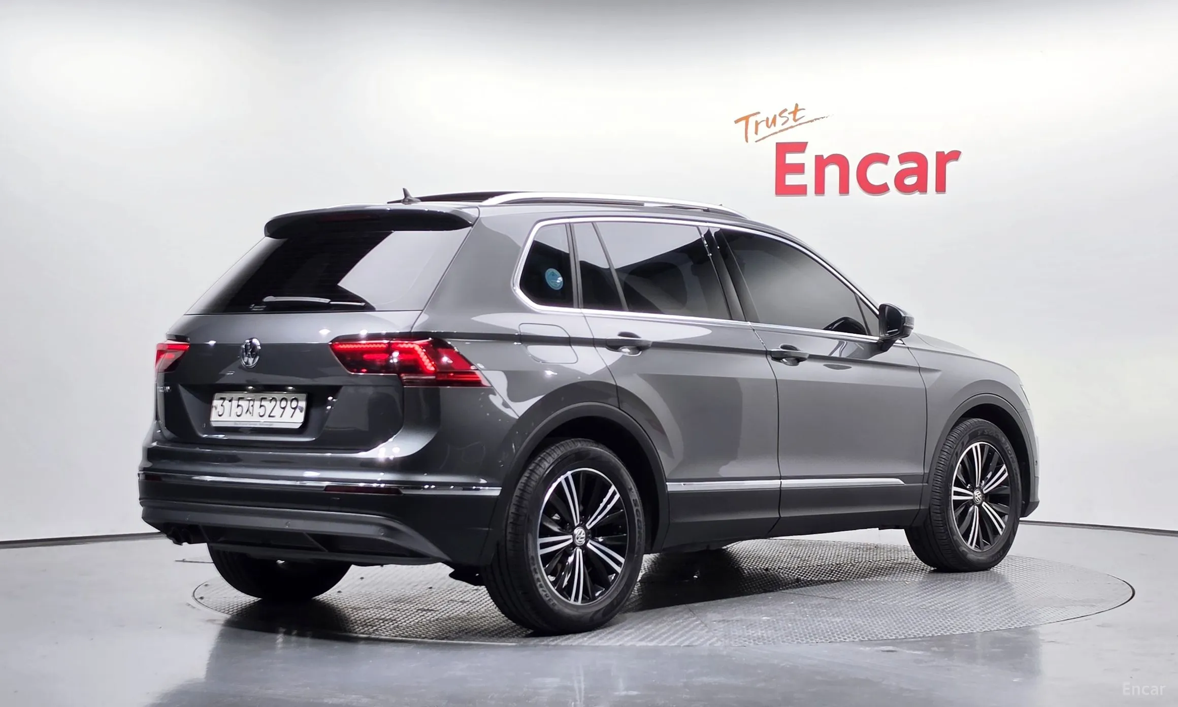Volkswagen Tiguan 2nd Generation превью 2