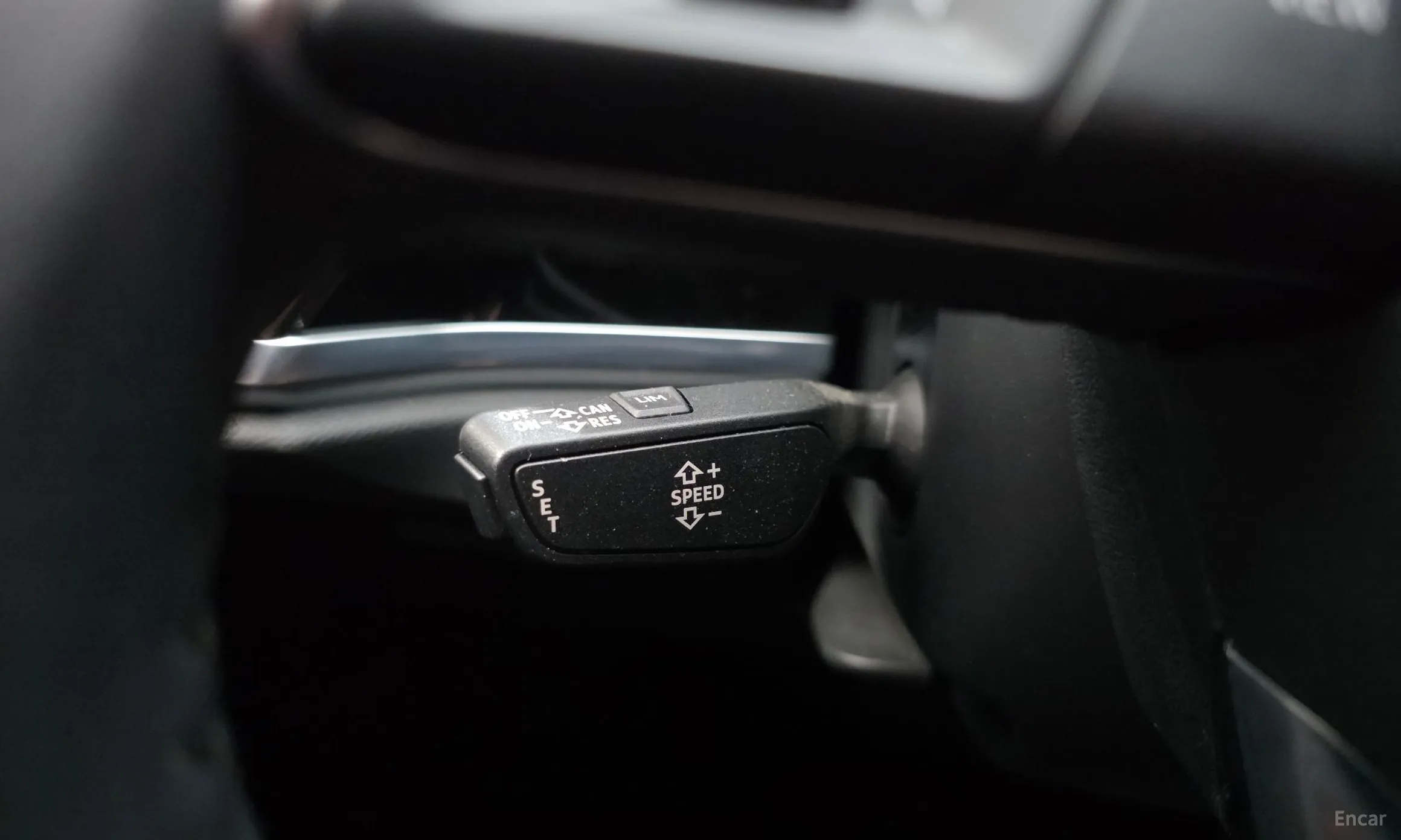 Audi Q3 (F3) превью 12