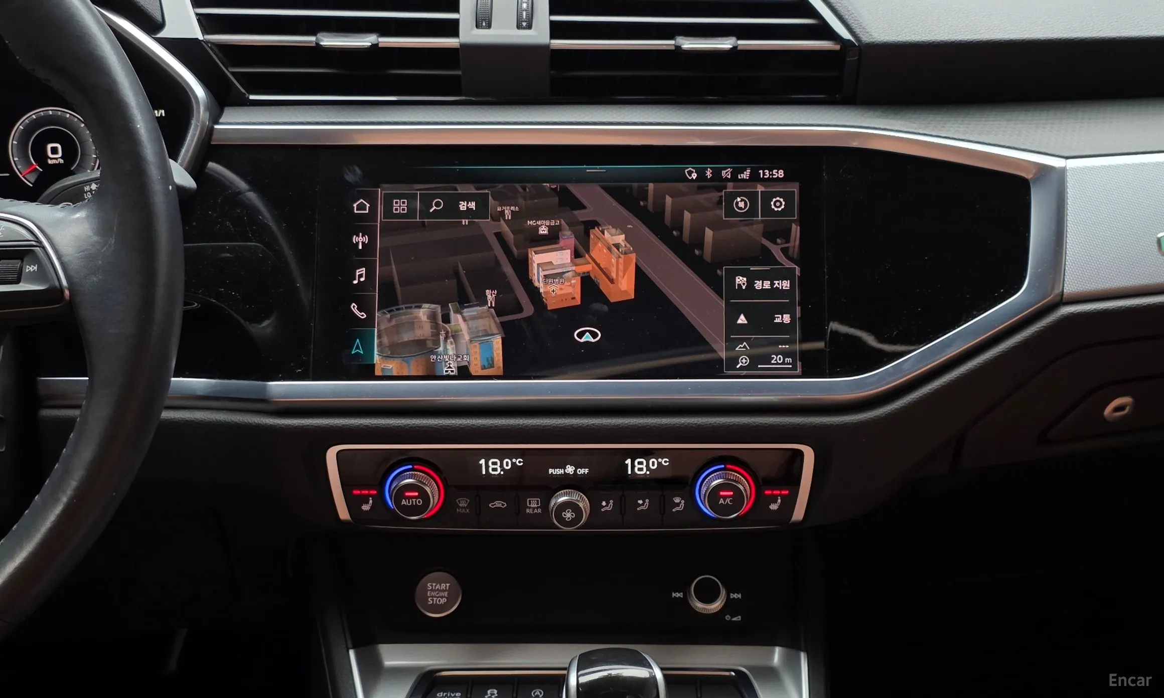 Audi Q3 (F3) превью 14