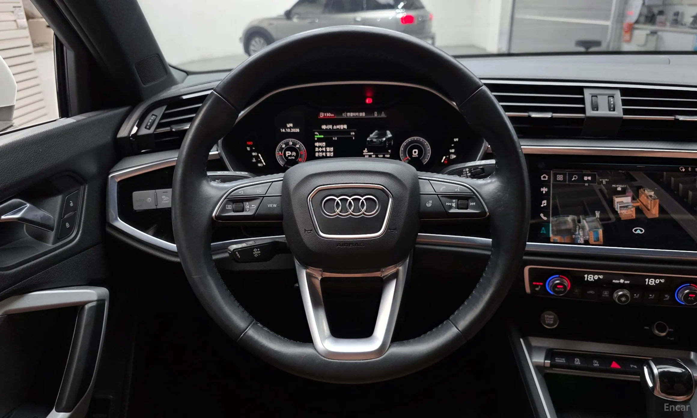 Audi Q3 (F3) превью 15