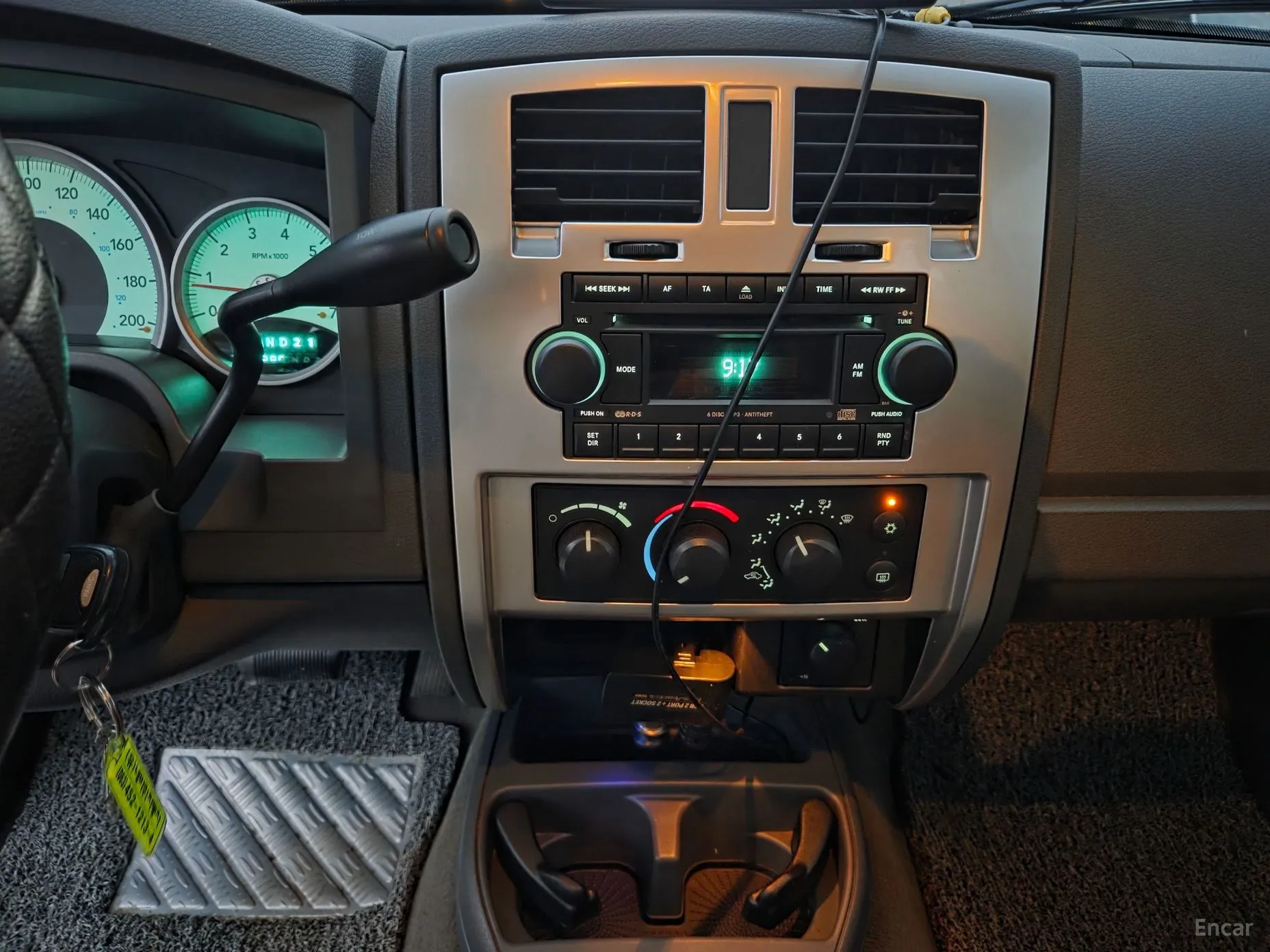 Dodge Dakota превью 9