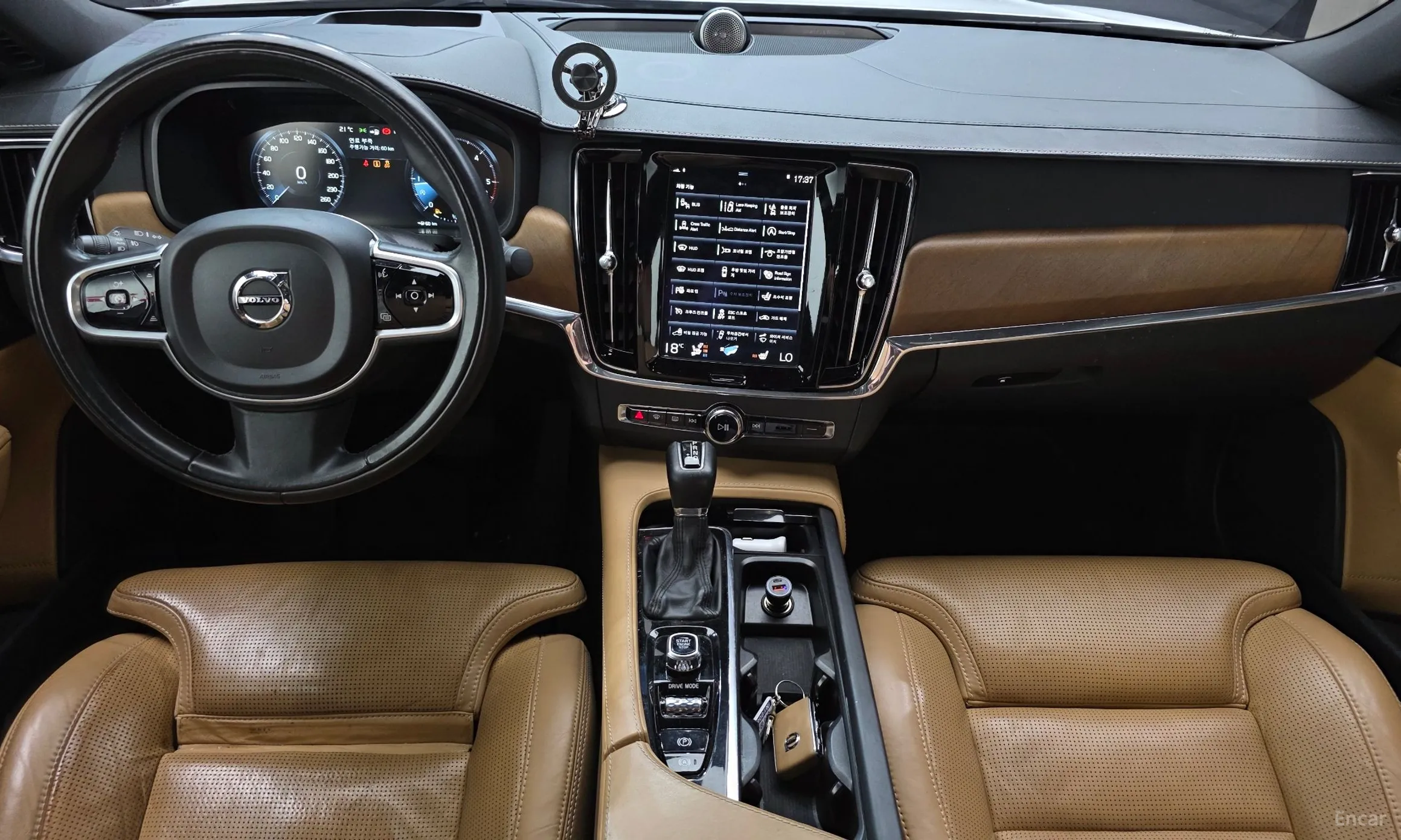 Volvo S90 превью 7
