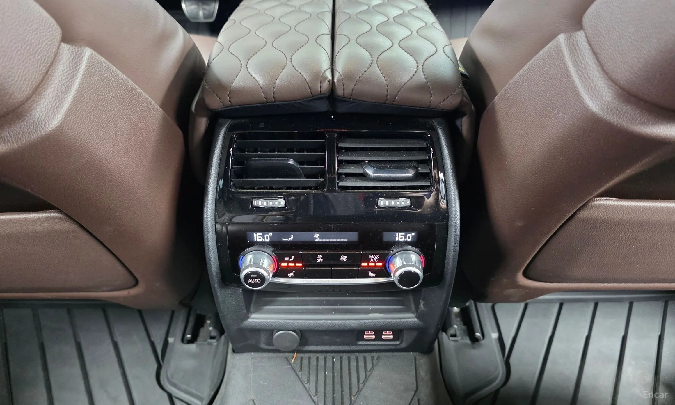 BMW 5 Series (G30) превью 18