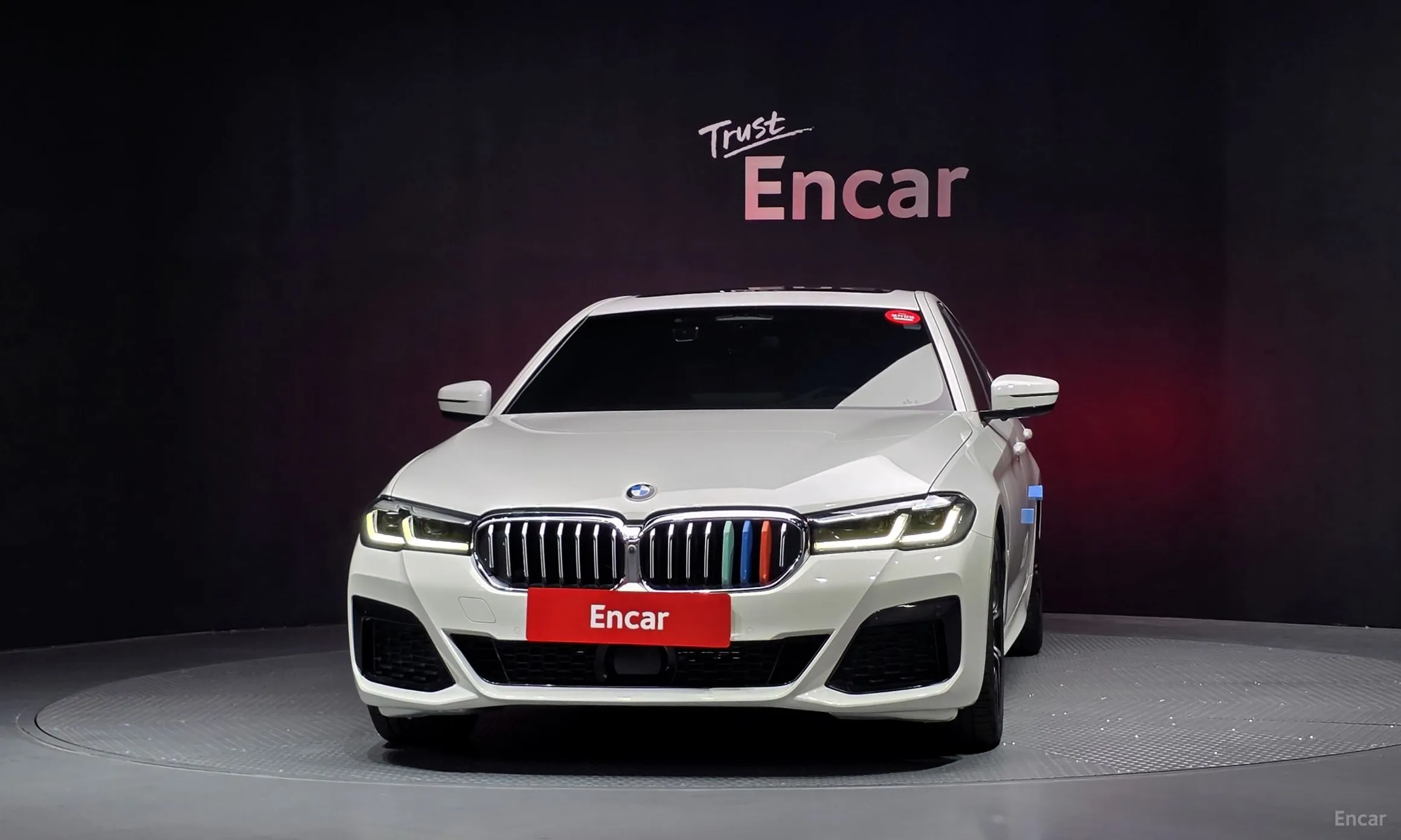 BMW 5 Series (G30) превью 3