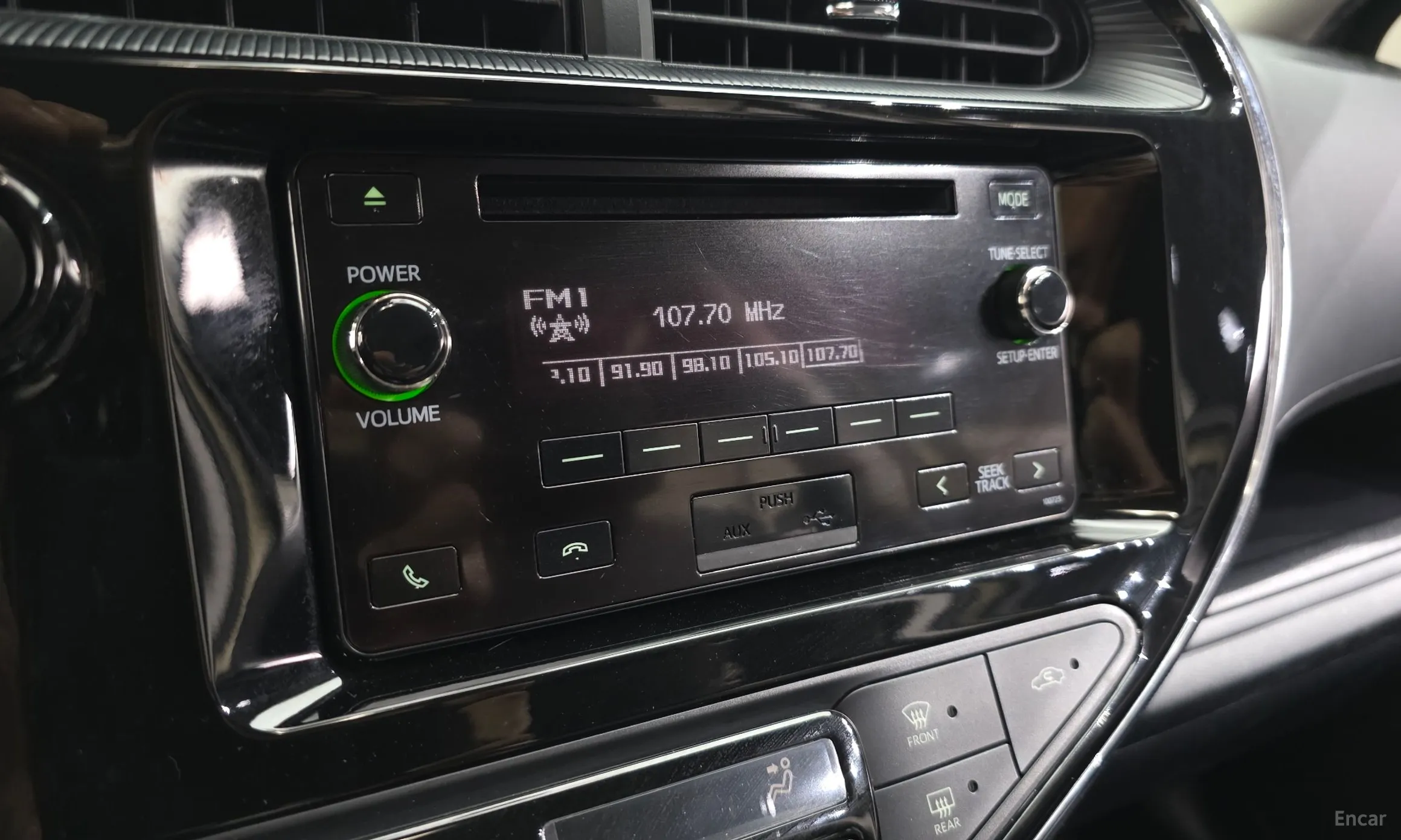 Toyota Prius C превью 17