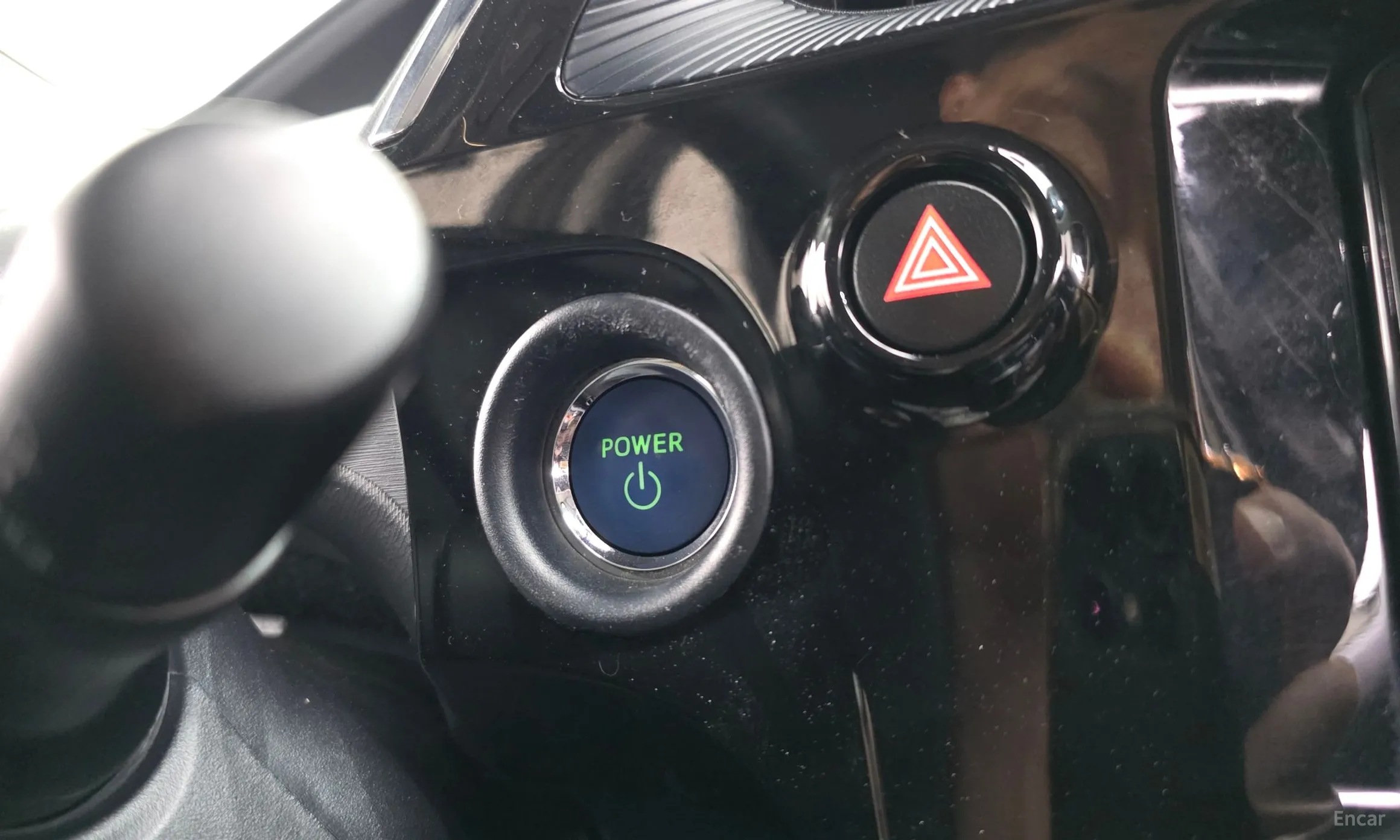 Toyota Prius C превью 18